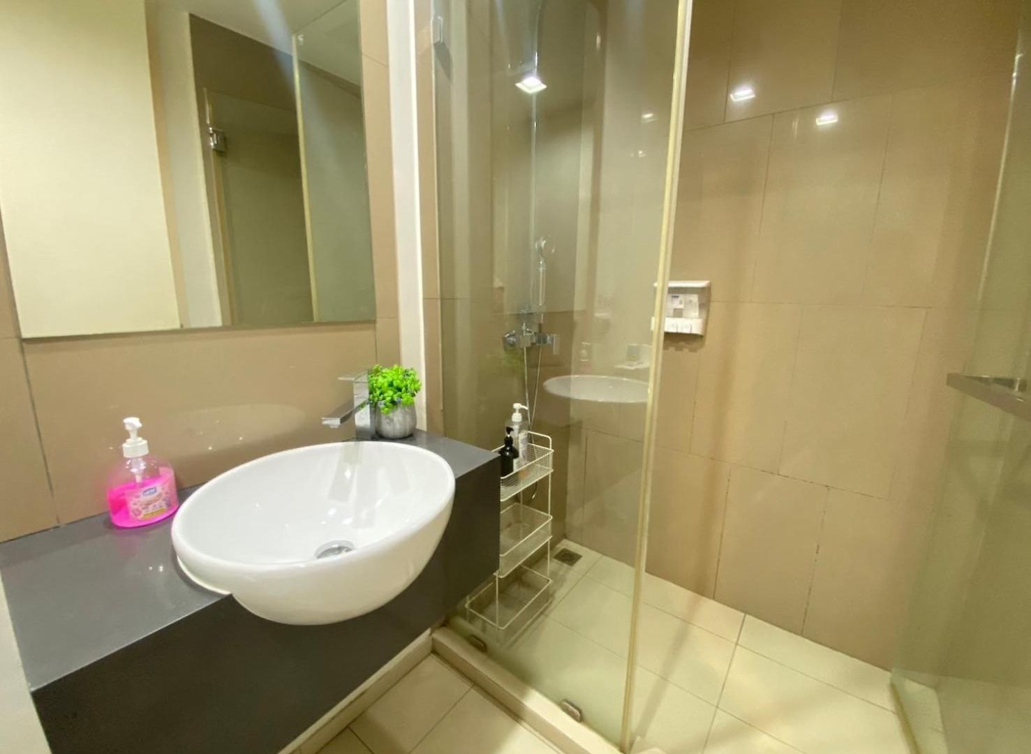 High Floor Sea View 2 Bed Room- Excellent Location * Pattaya