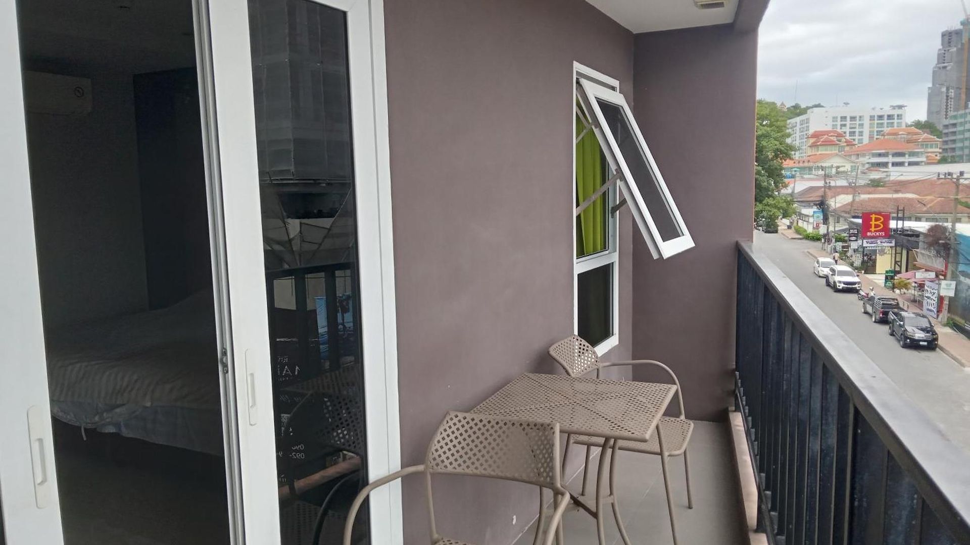 Nna 30 Sqm 700 M อพาร์ทเม้น Pattaya