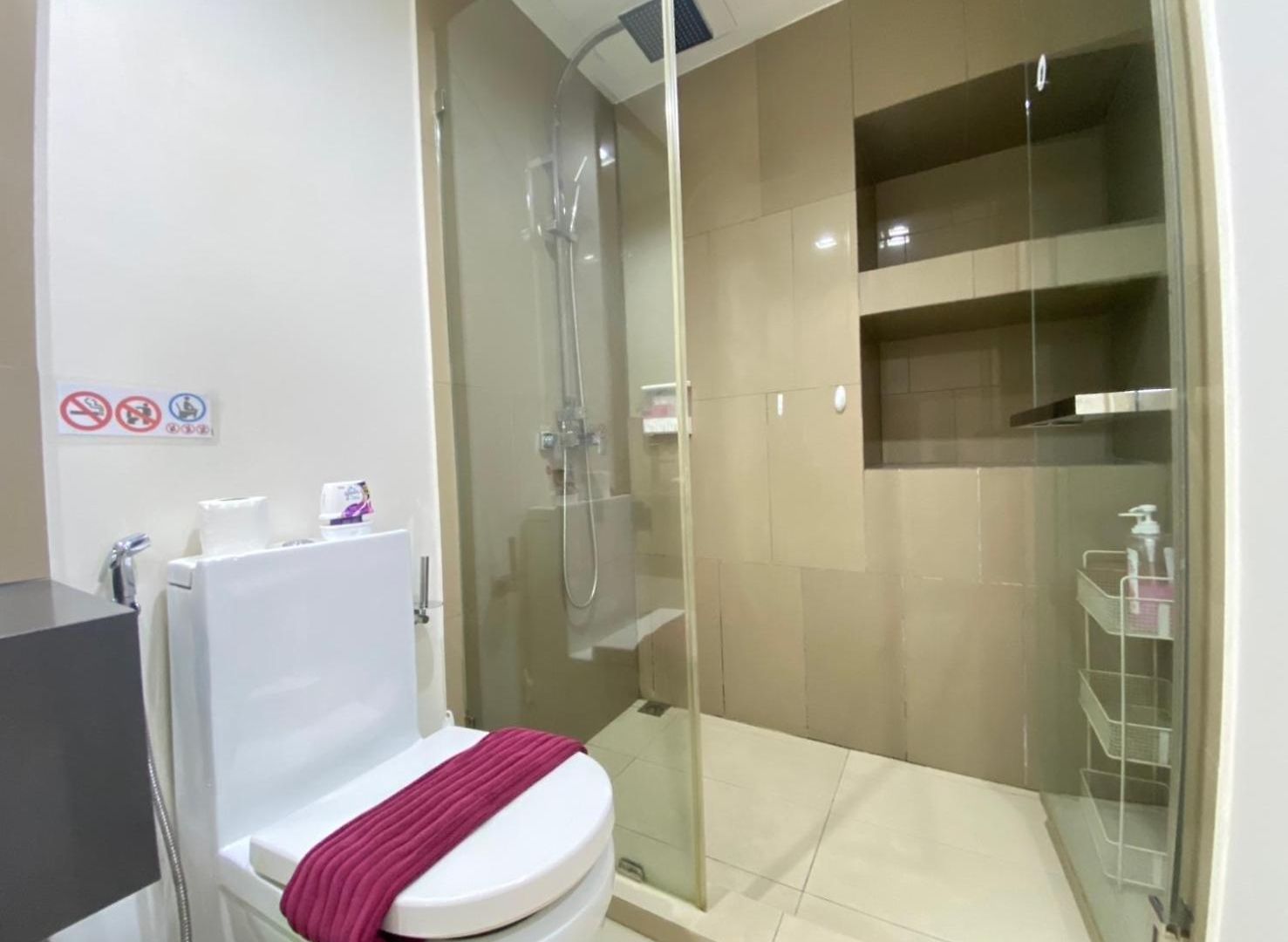 High Floor Sea View 2 Bed Room- Excellent Location อพาร์ทเม้น *