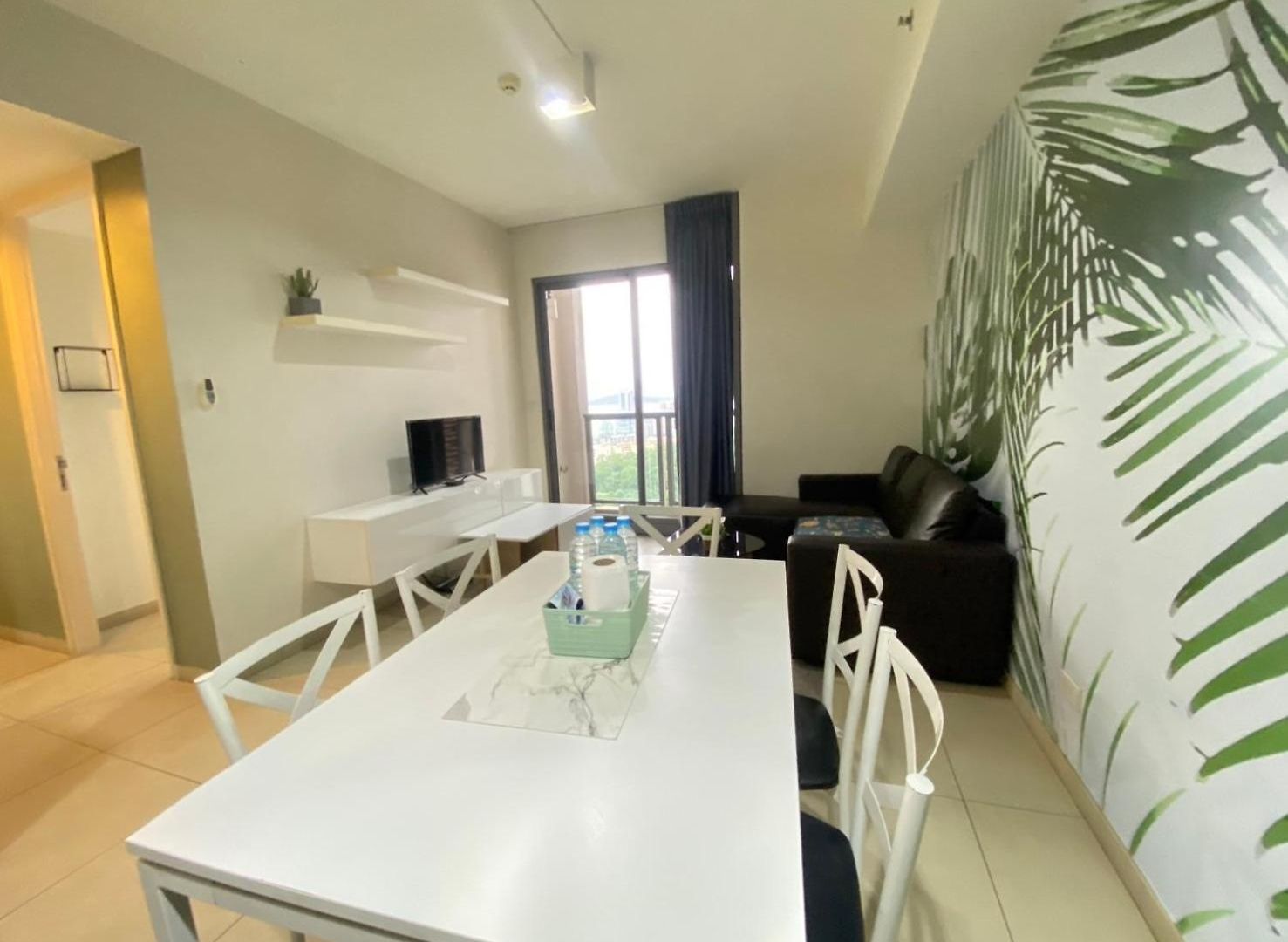 อพาร์ทเม้น High Floor Sea View 2 Bed Room- Excellent Location *