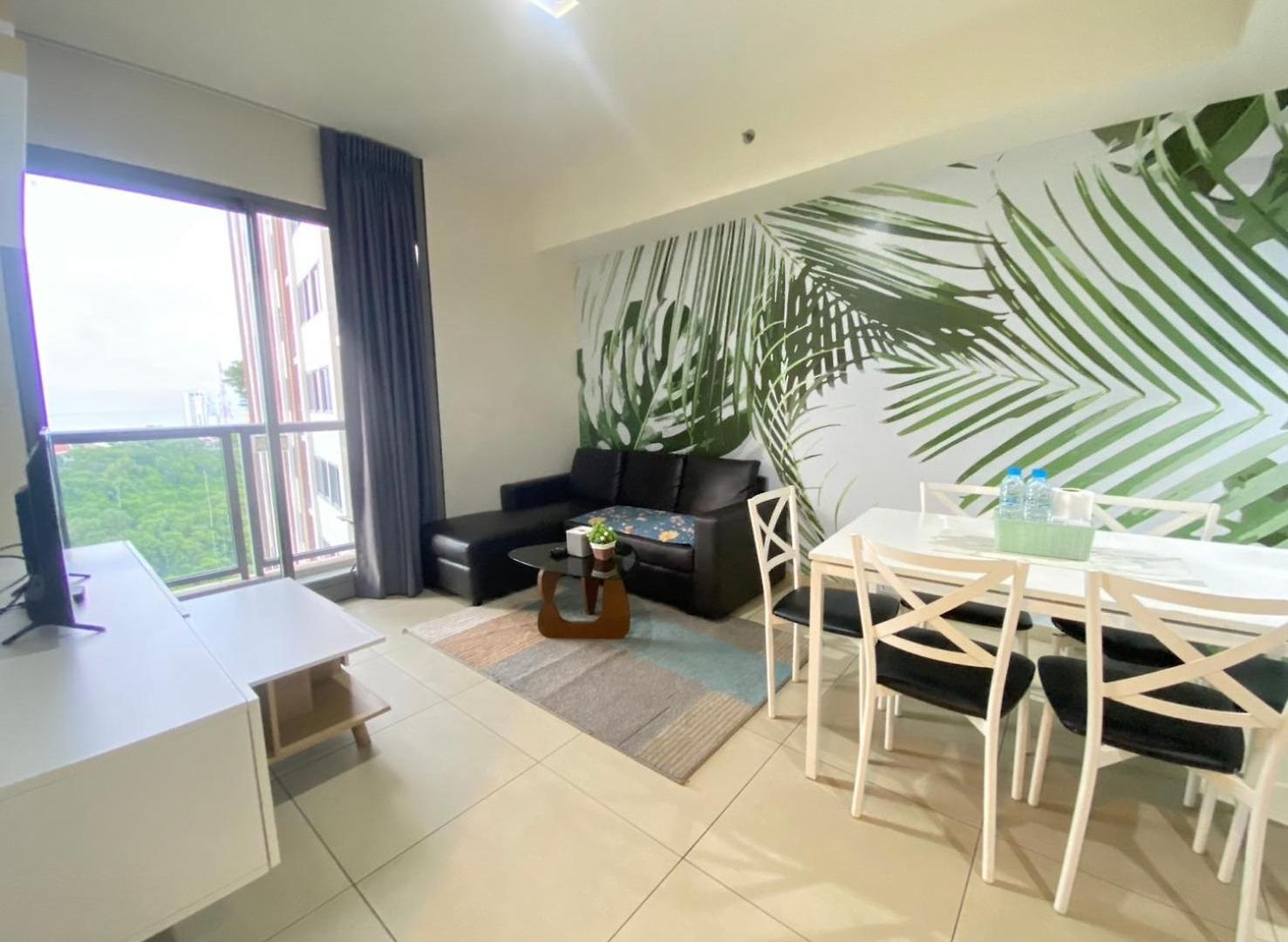 High Floor Sea View 2 Bed Room- Excellent Location * Pattaya