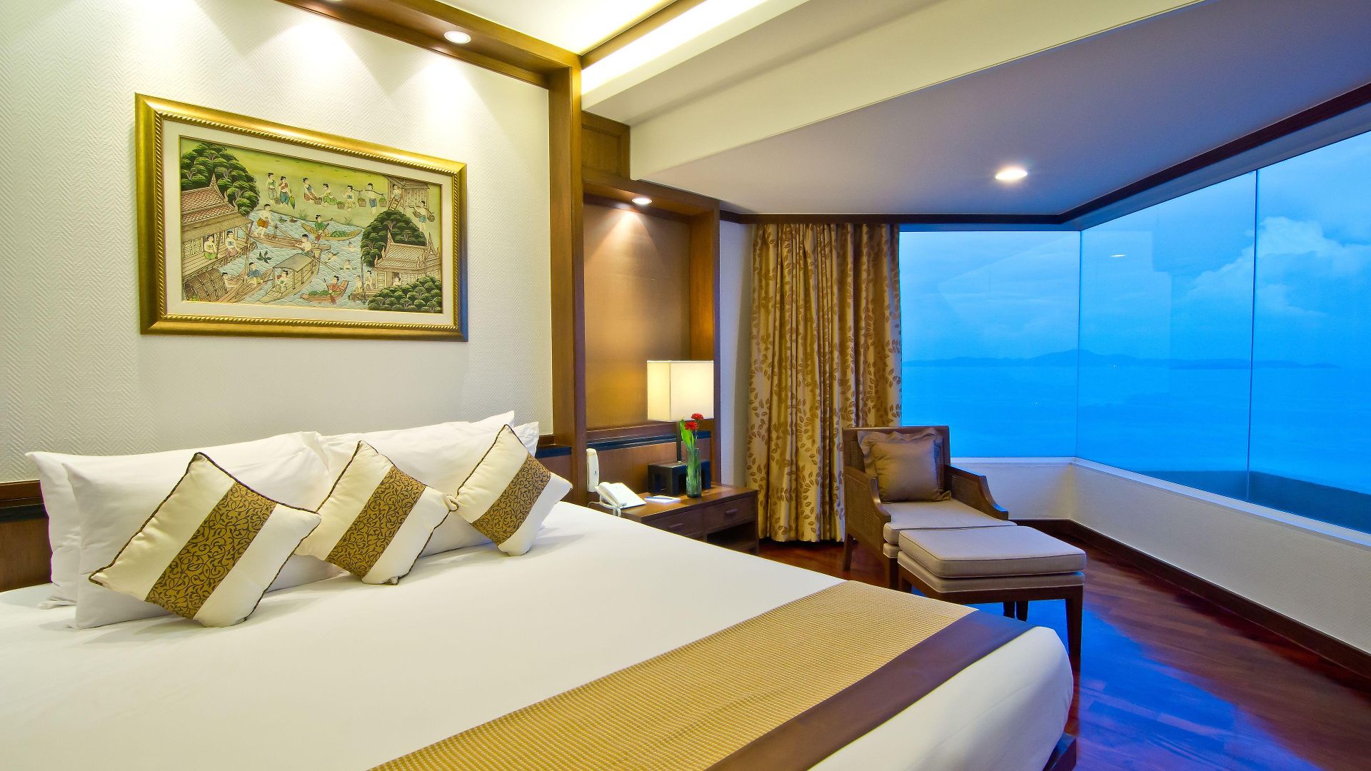 Royal Cliff