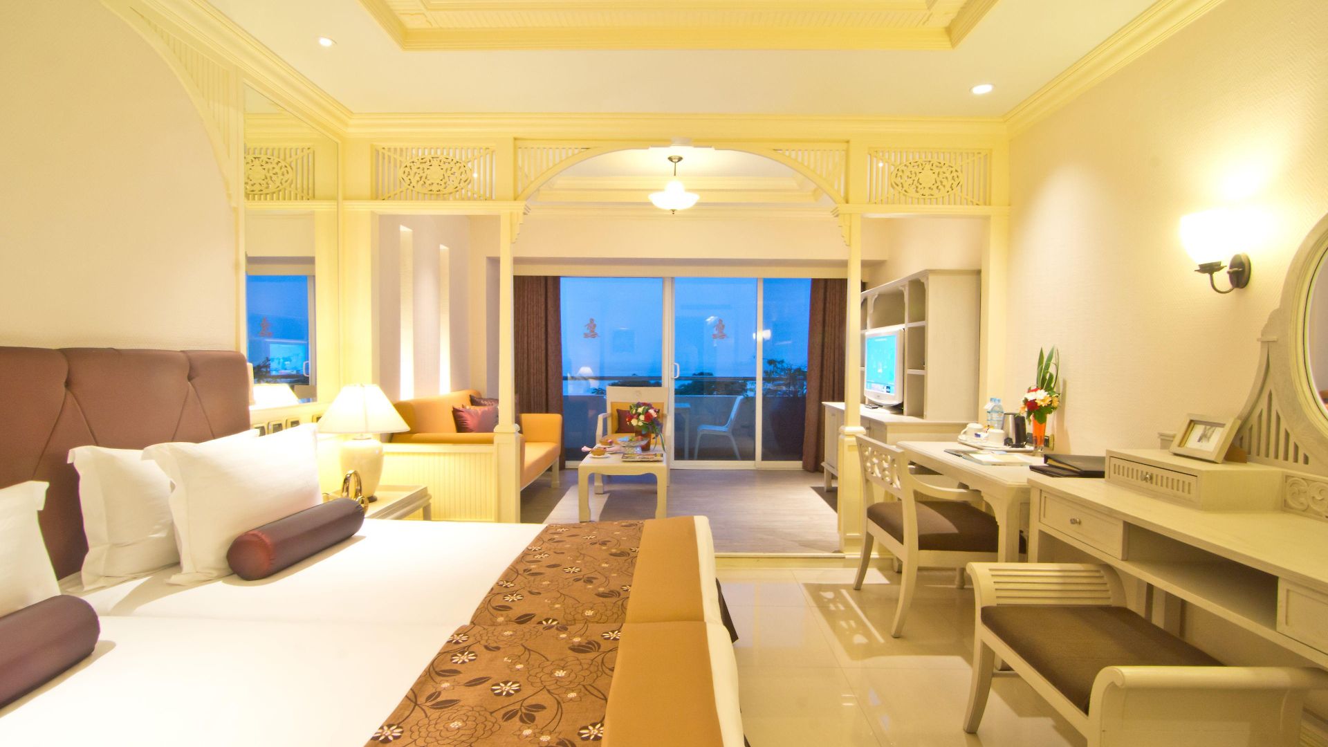 Royal Cliff