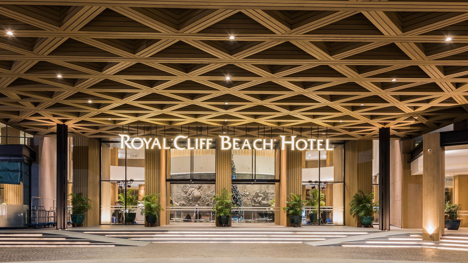 Royal Cliff โรงแรม 5*