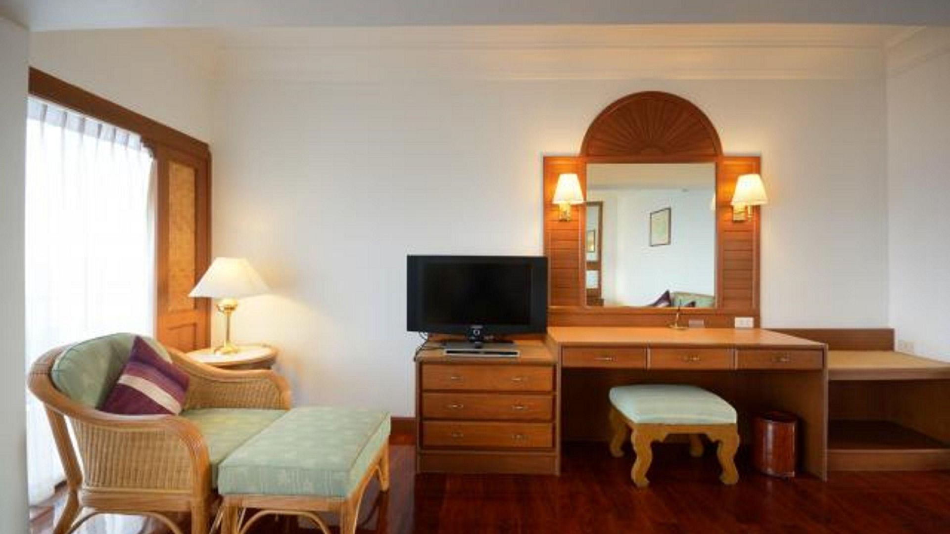 โรงแรม The Imperial 4*