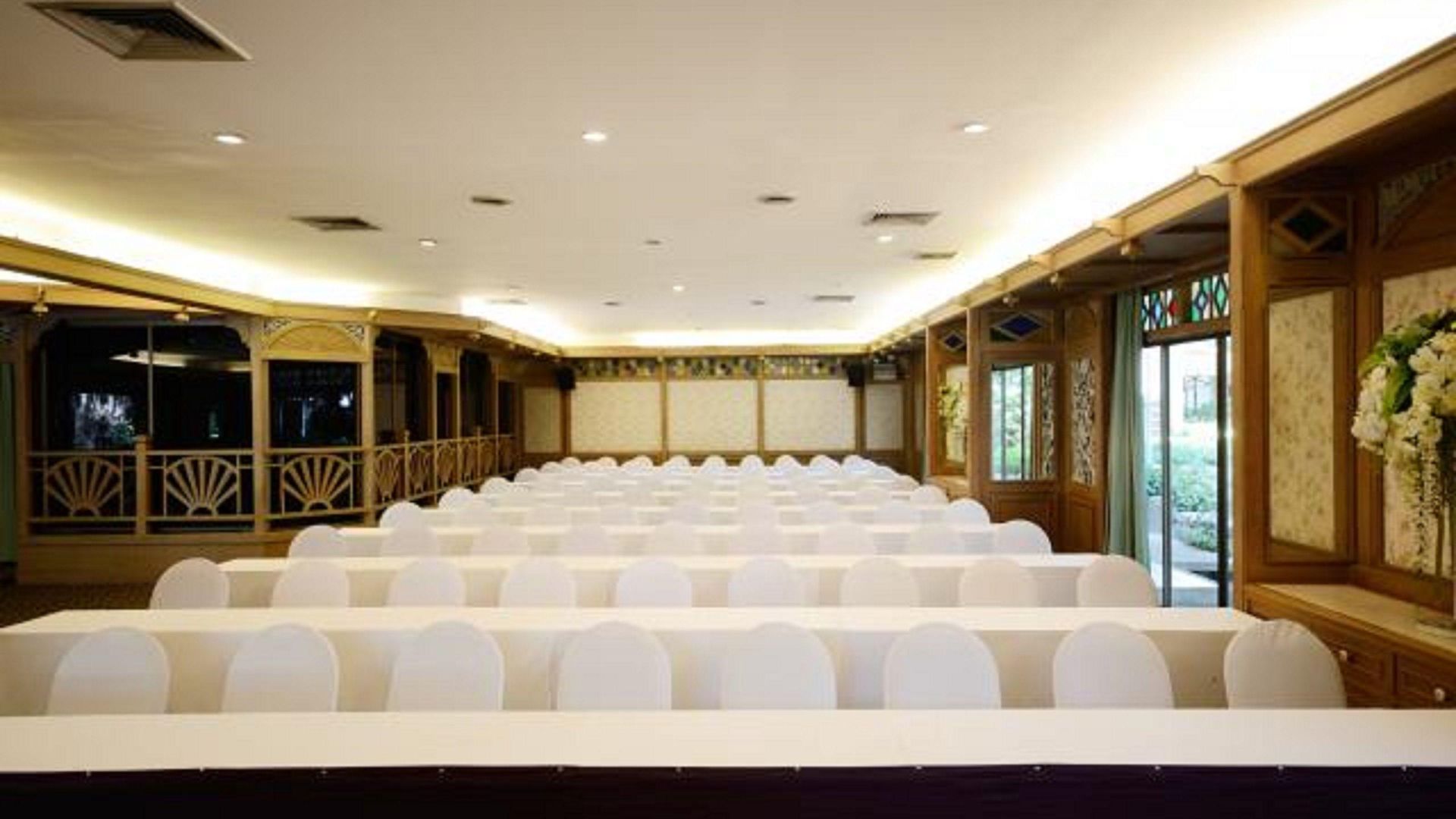 โรงแรม The Imperial