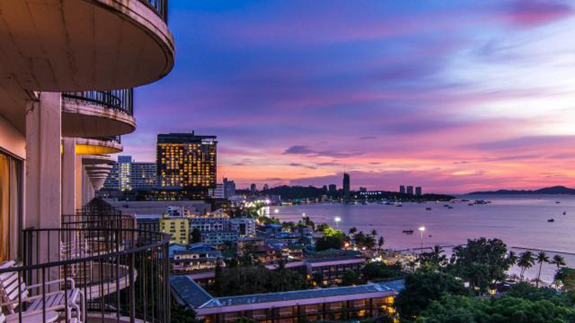 โรงแรม The Imperial Pattaya