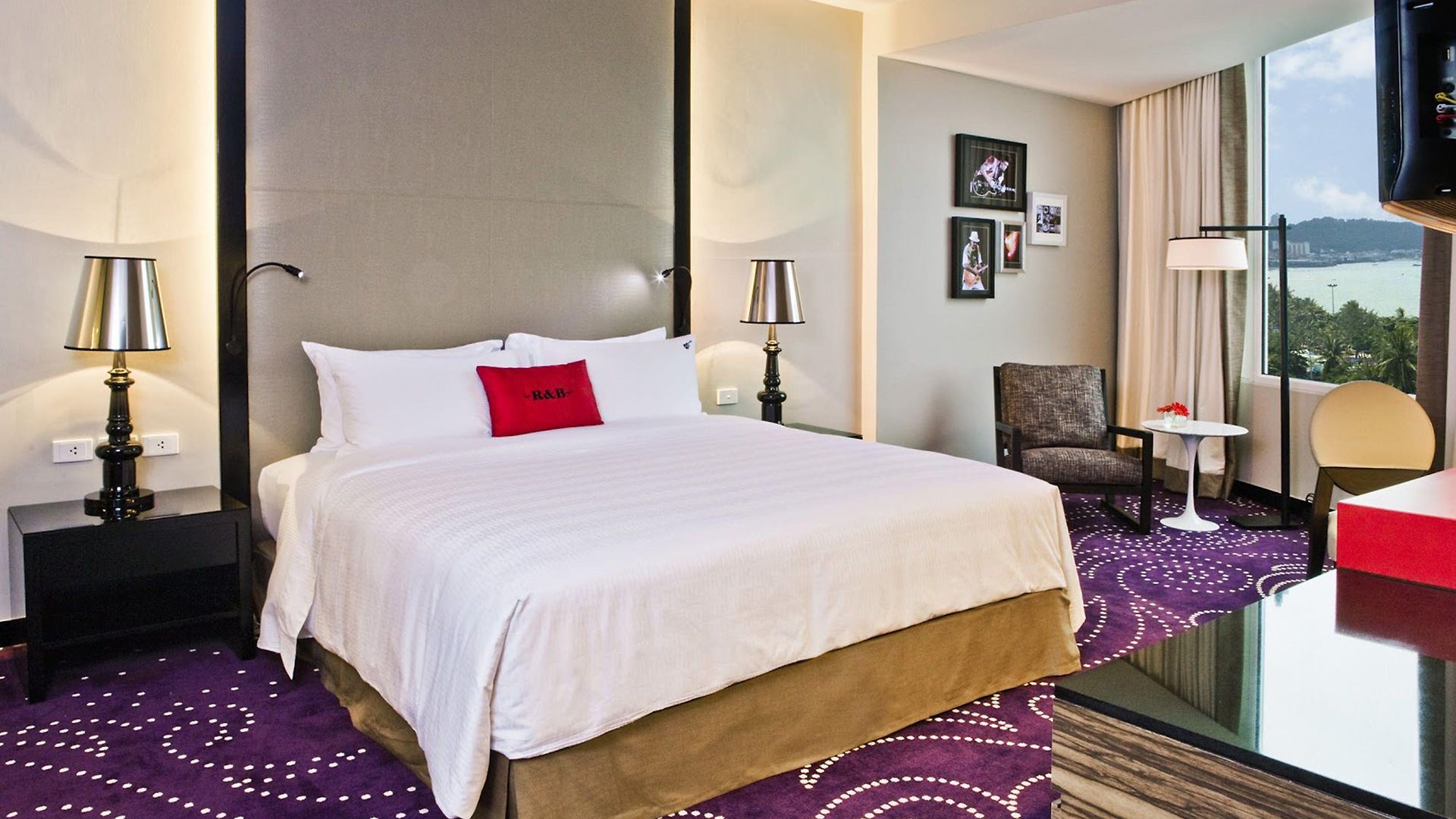 Hard Rock (adults Only) Pattaya