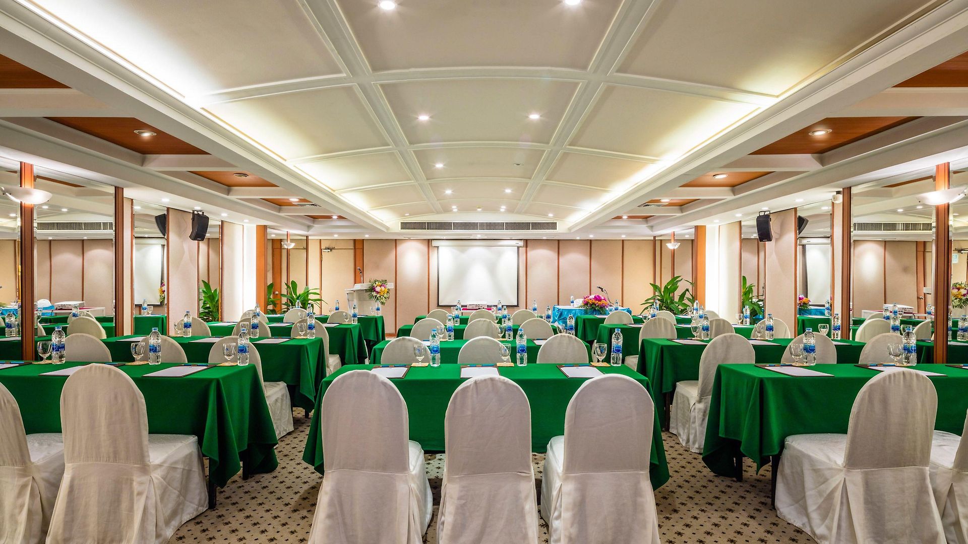 Cholchan - Sha Extra 5* Pattaya