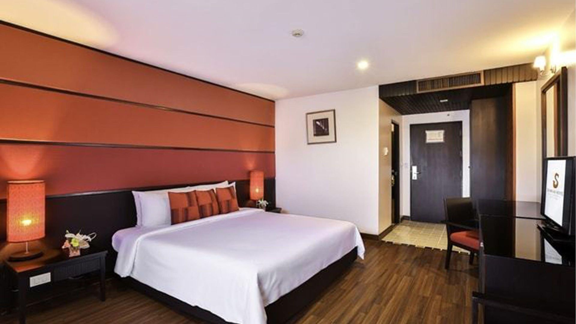 Sunbeam โรงแรม 4*