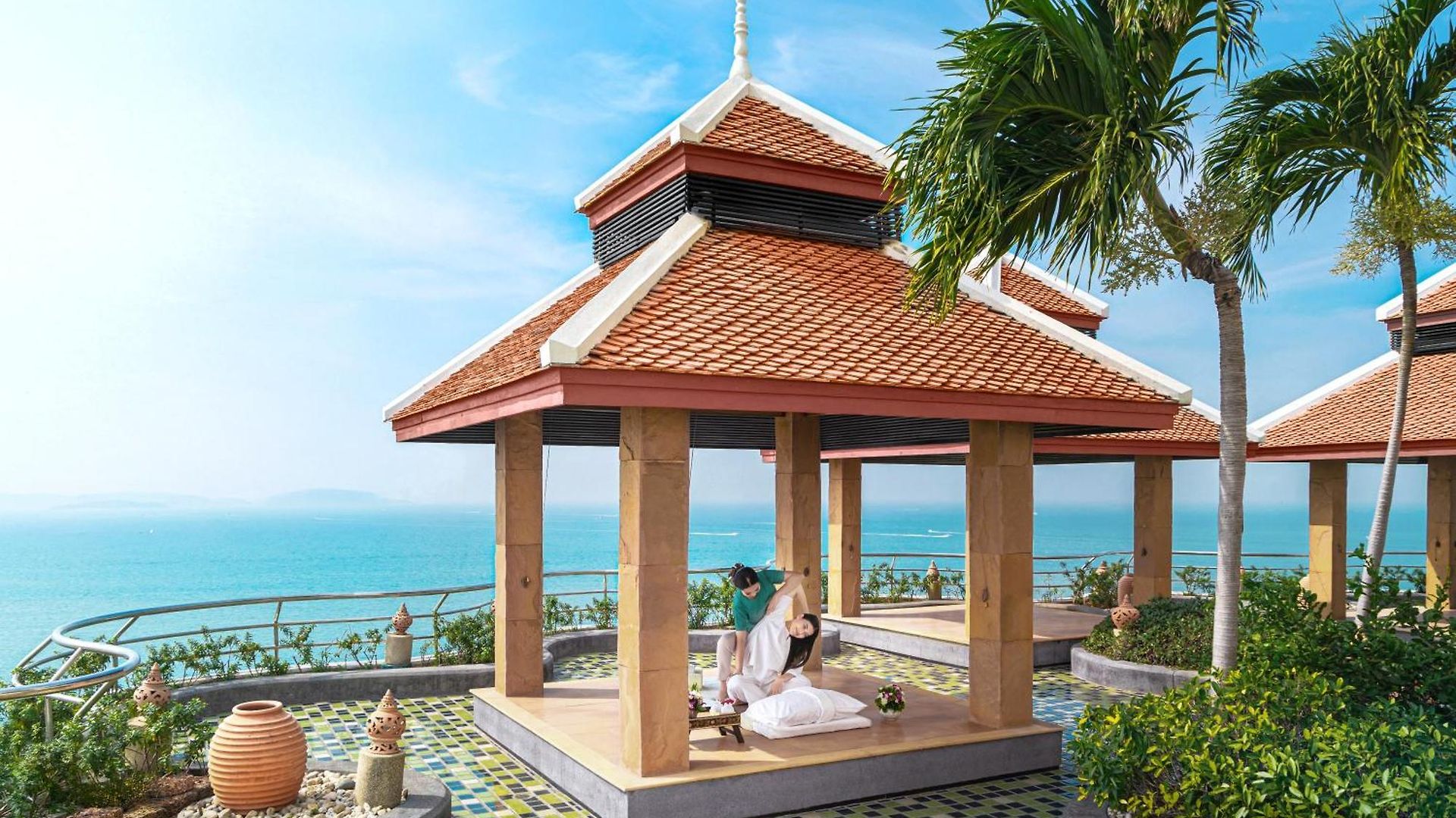 โรงแรม Royal Wing &