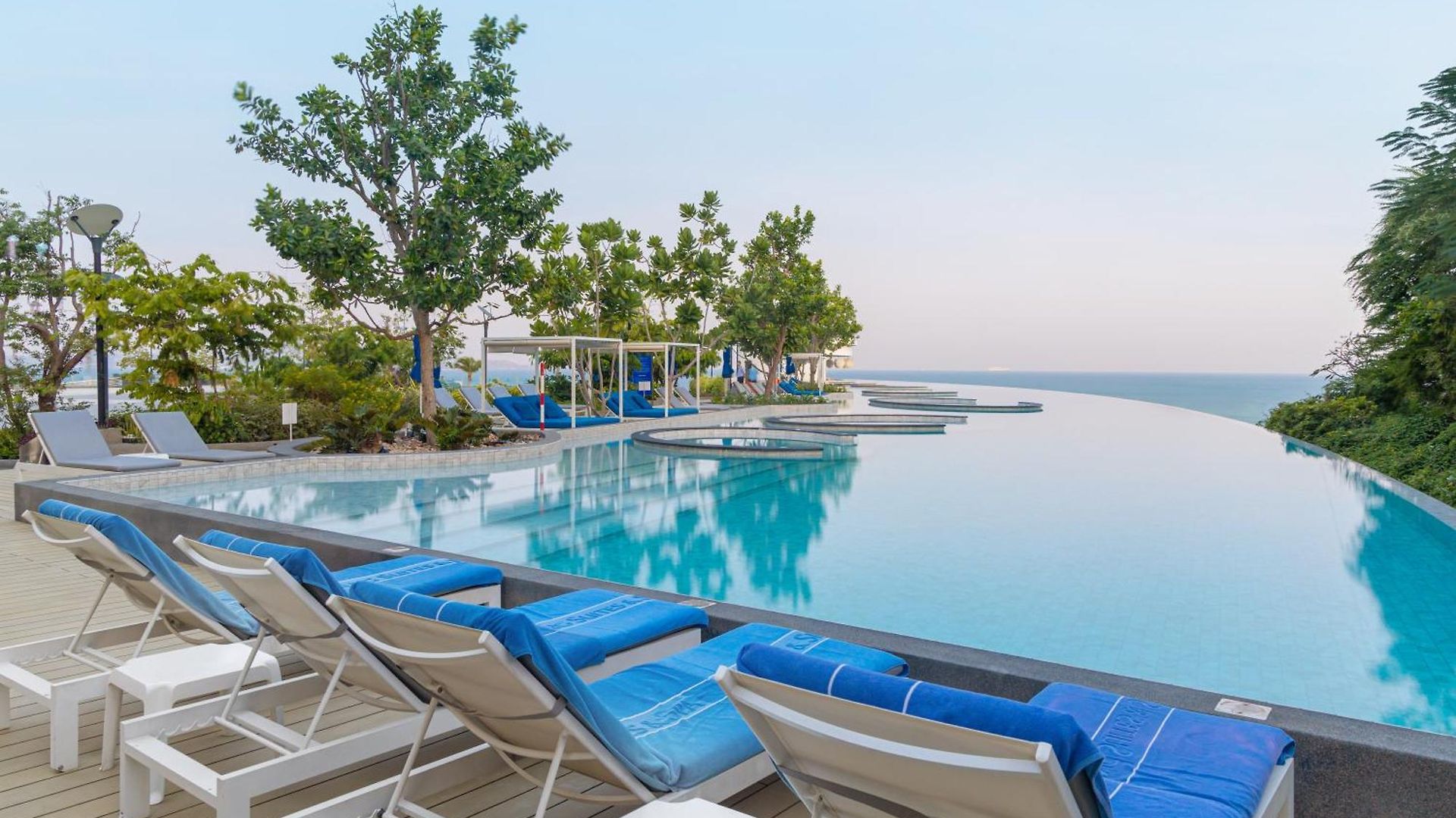 โรงแรม Royal Cliff Terrace