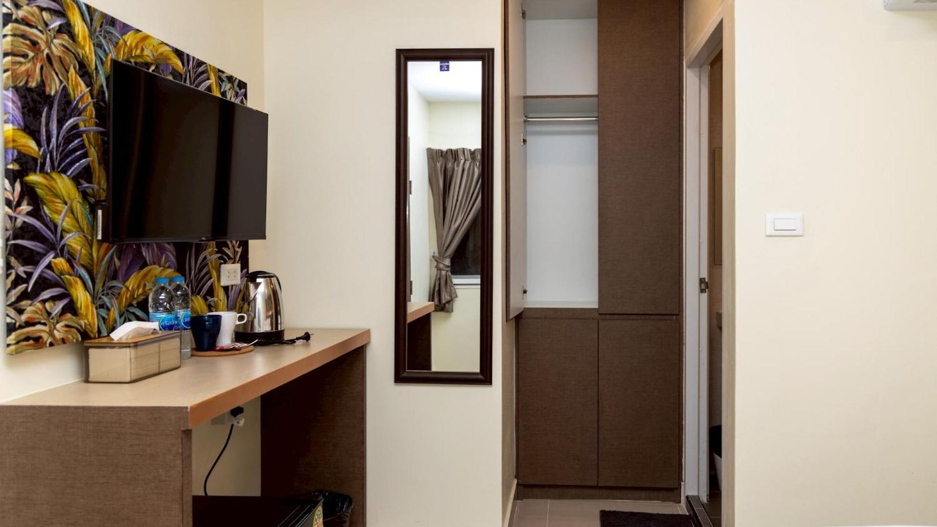 Sea โรงแรม 3*