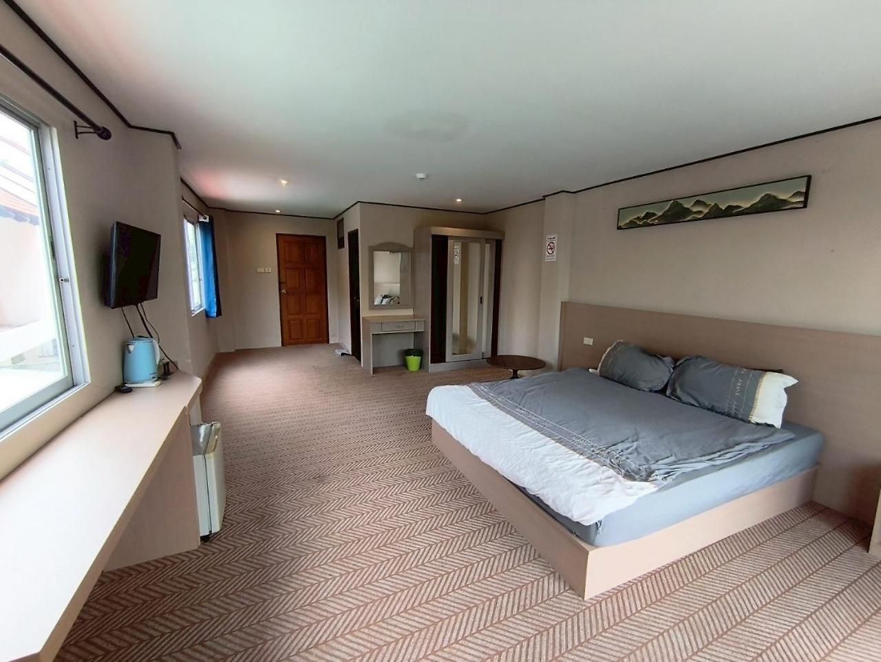 อพาร์ตโฮเทล Peter's House2 Five Minutes To The 3*