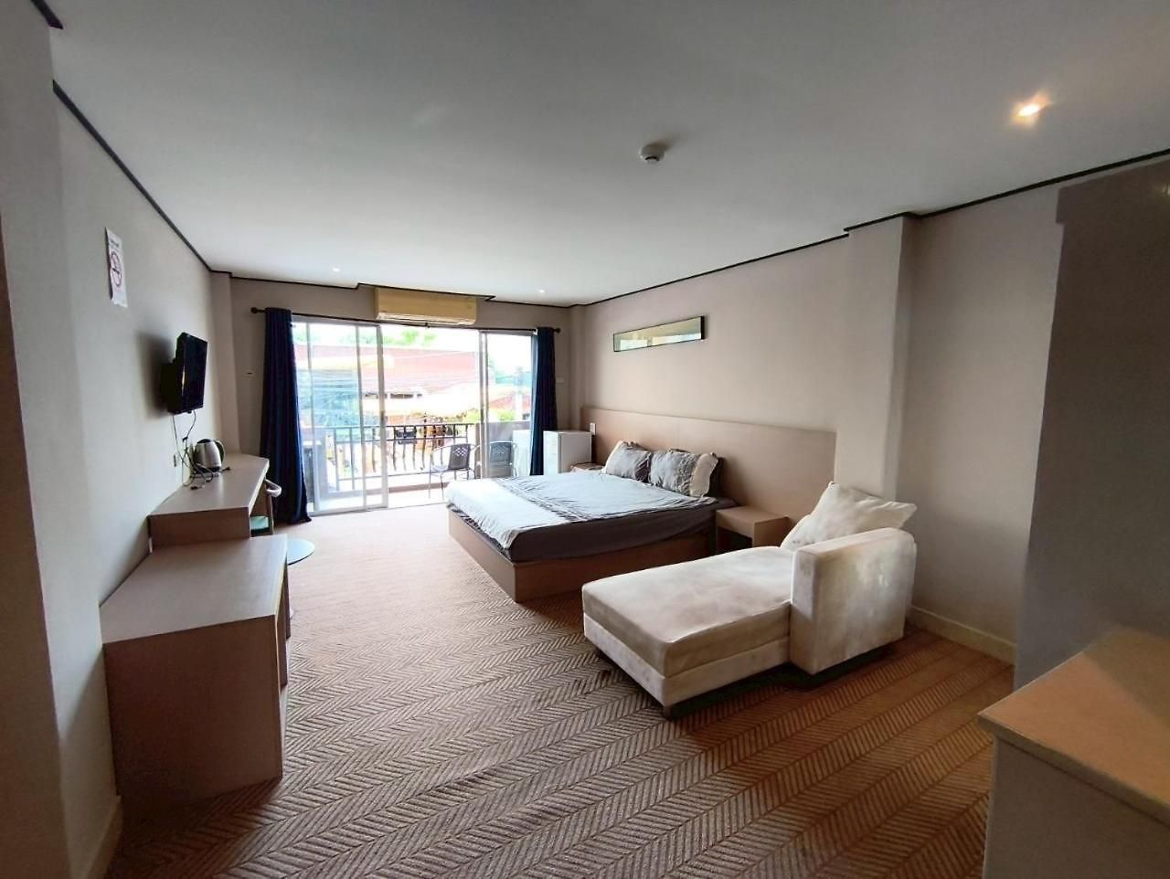 Peter's House2 Five Minutes To The อพาร์ตโฮเทล Pattaya