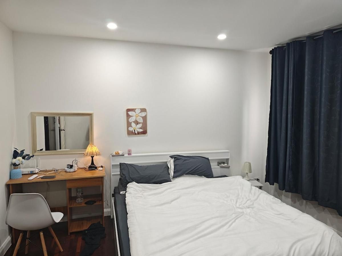 2br House 300m To The