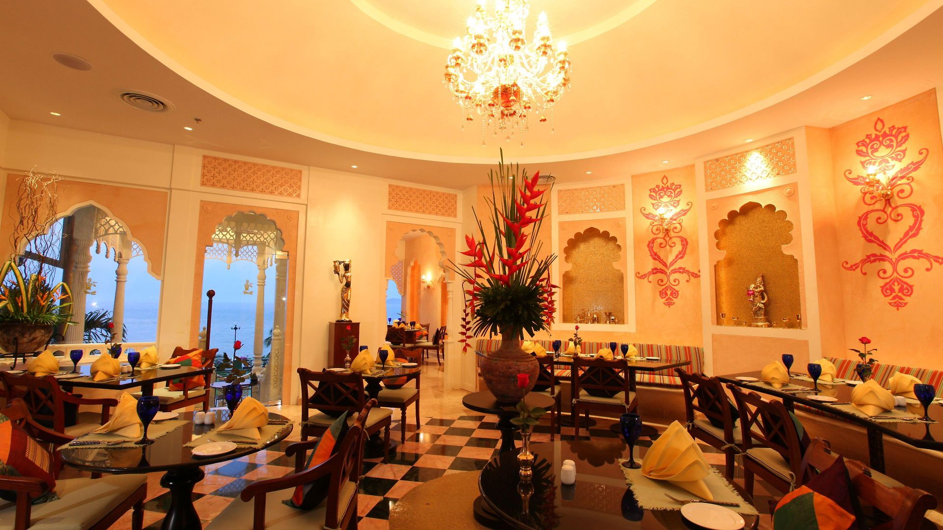 โรงแรม Royal Wing & 5*