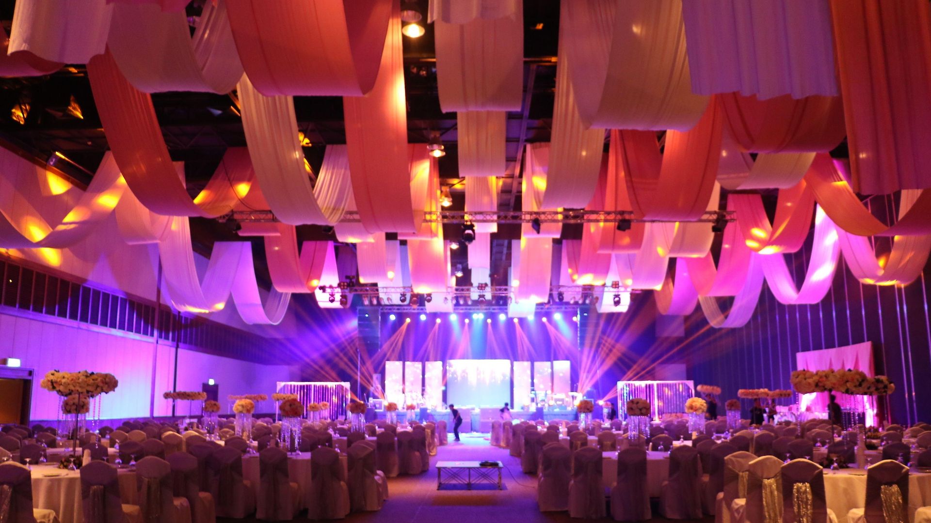 โรงแรม Royal Wing &