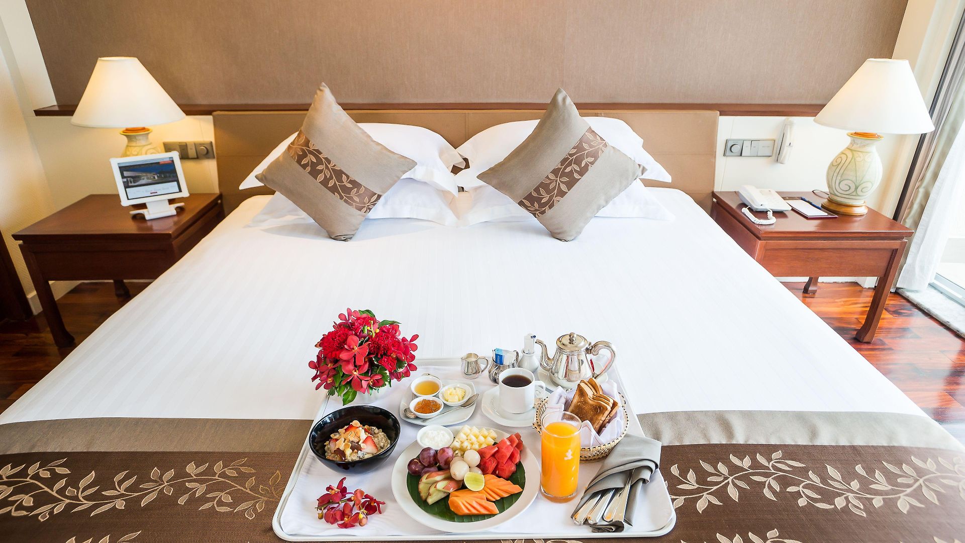Royal Wing & โรงแรม 5*