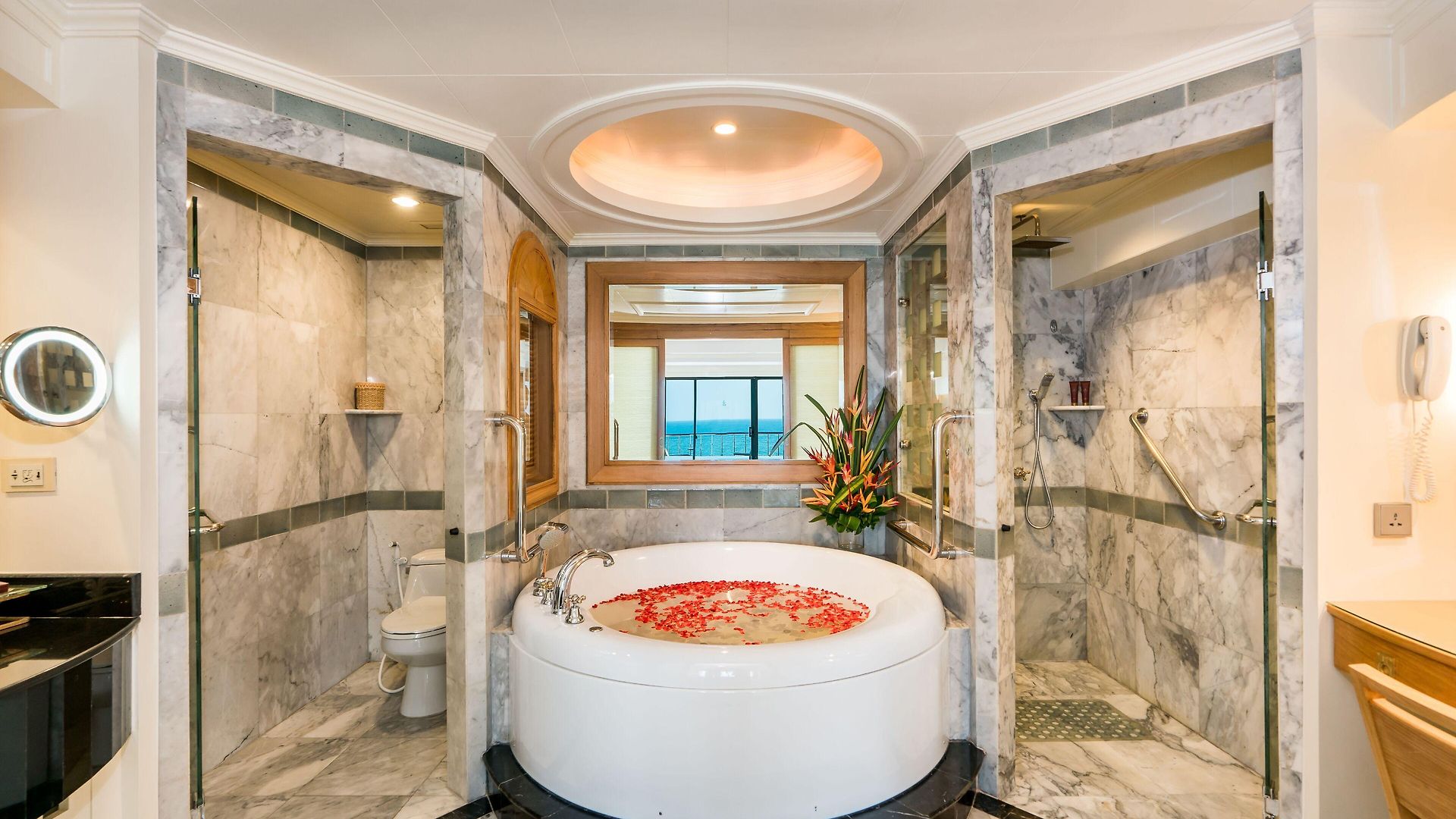 Royal Wing & 5* Pattaya
