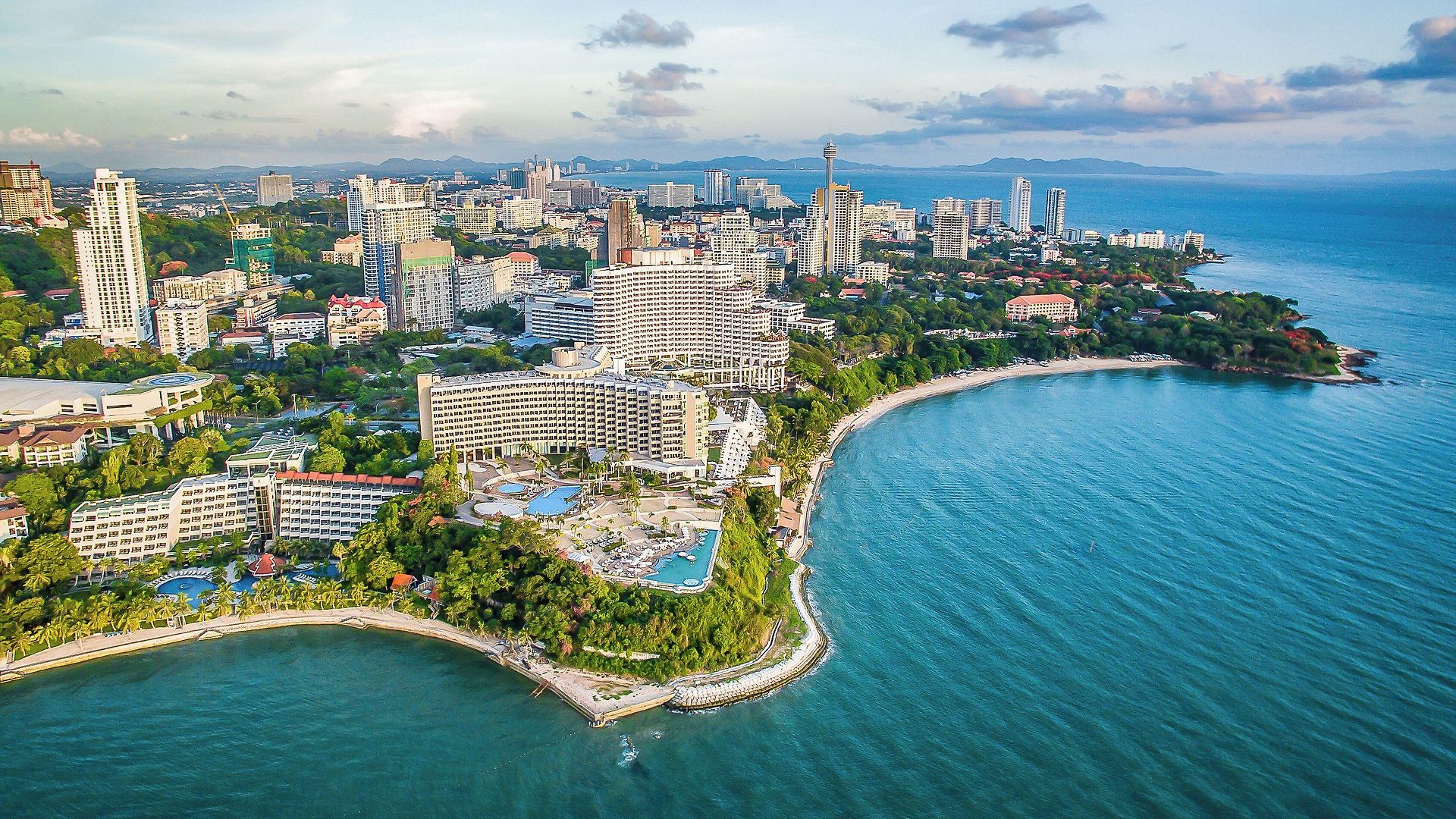 Royal Wing & 5* Pattaya