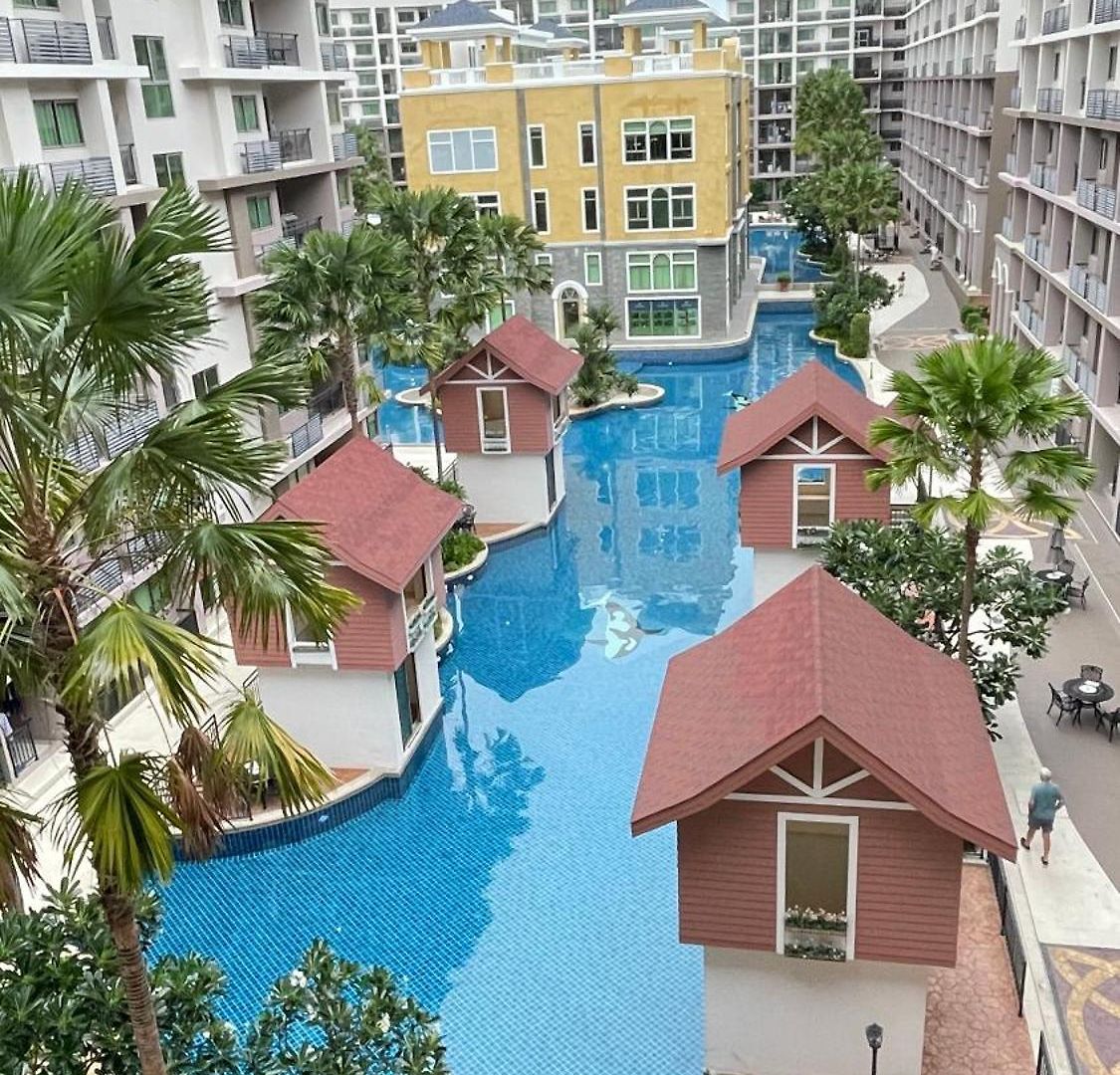 Arcadia Beach-continental อพาร์ทเม้น *