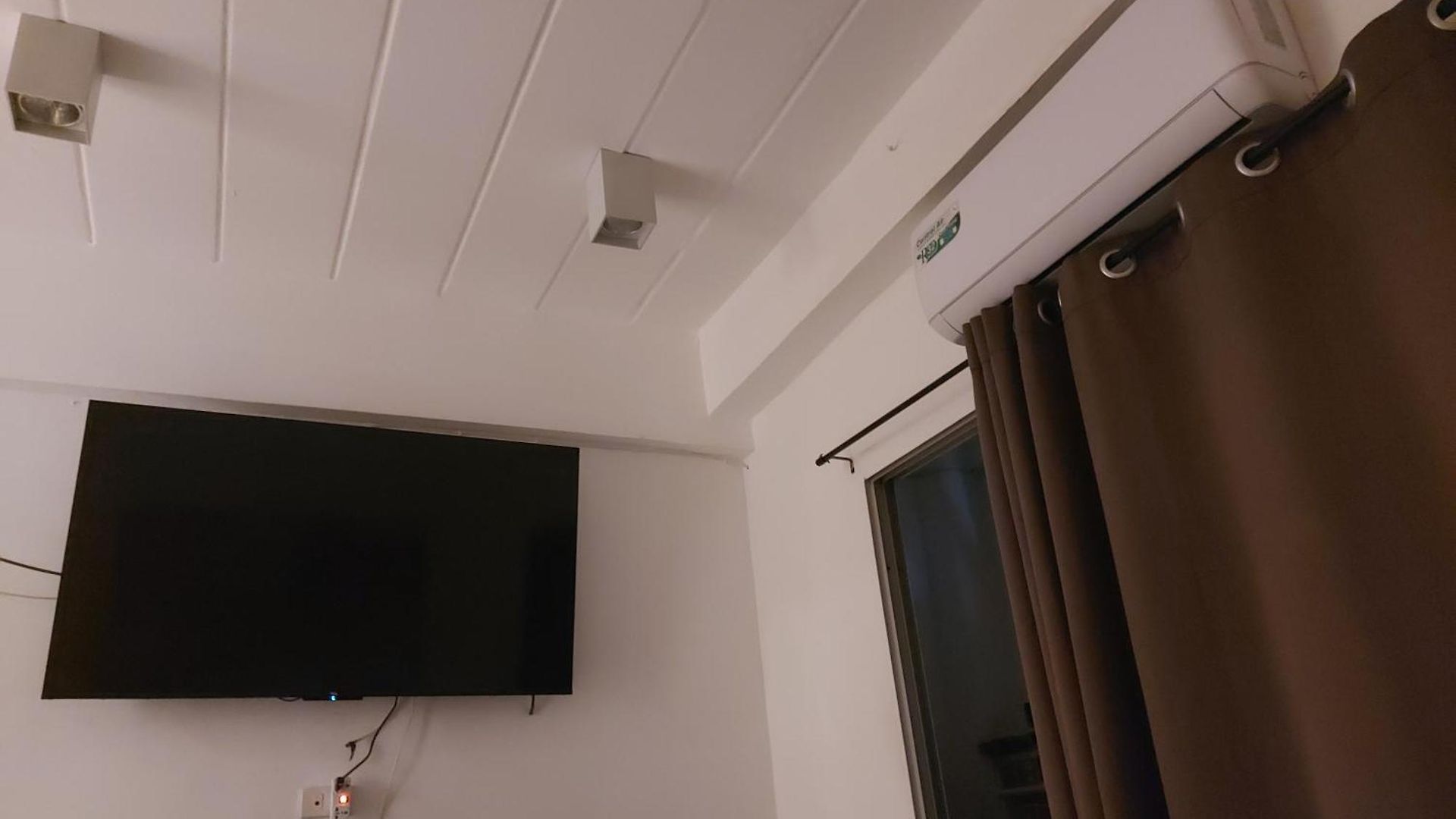 อพาร์ทเม้น Studio Apartment *