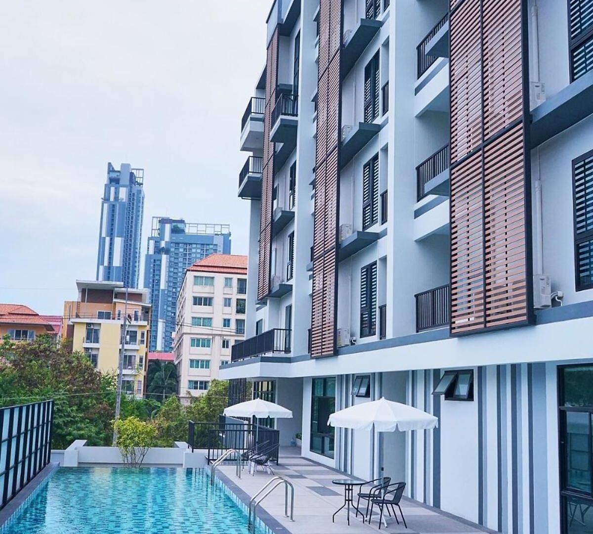 Family In Baan Pakdi * Pattaya