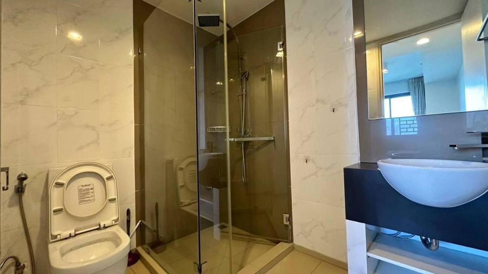 Large High Floor, Pool And Great Location อพาร์ทเม้น *