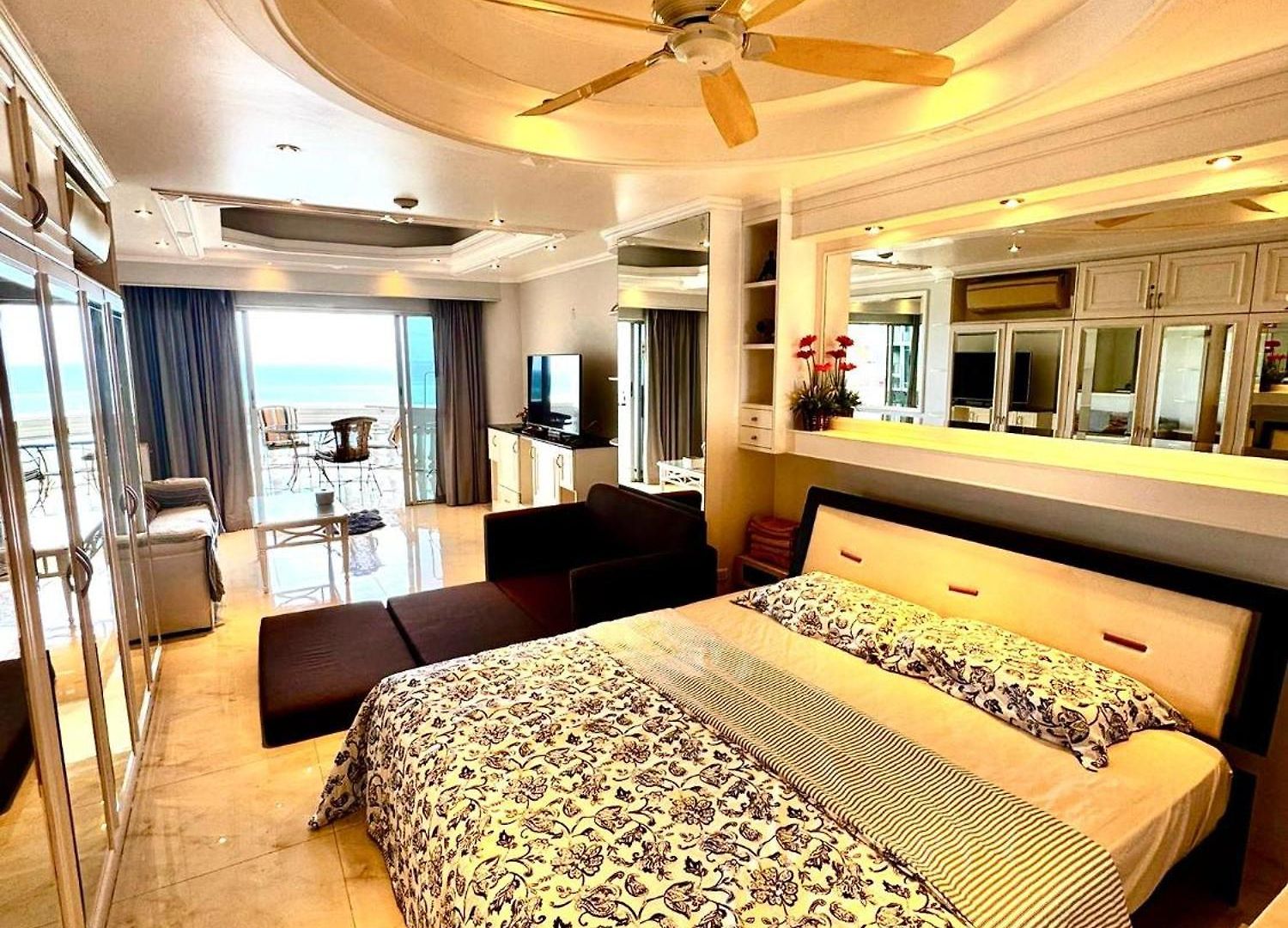 Sky * Pattaya