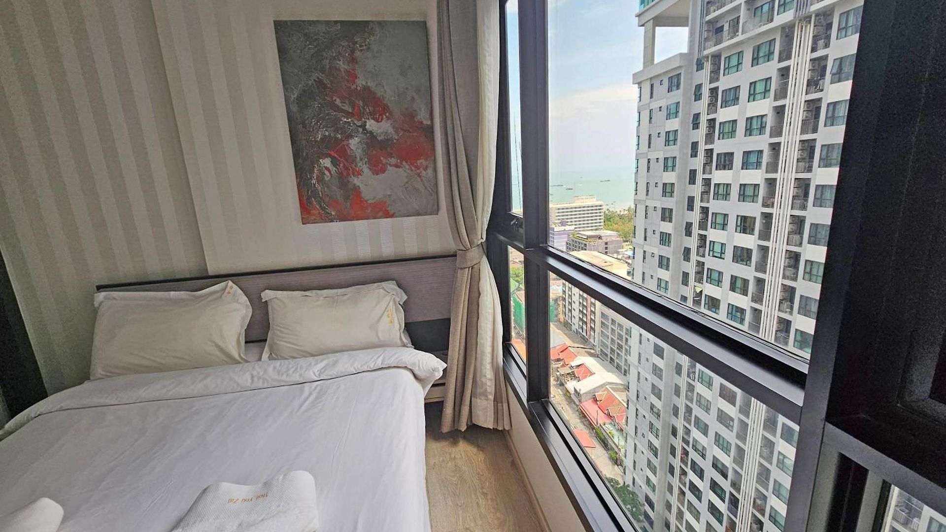 The Base อพาร์ทเม้น Pattaya