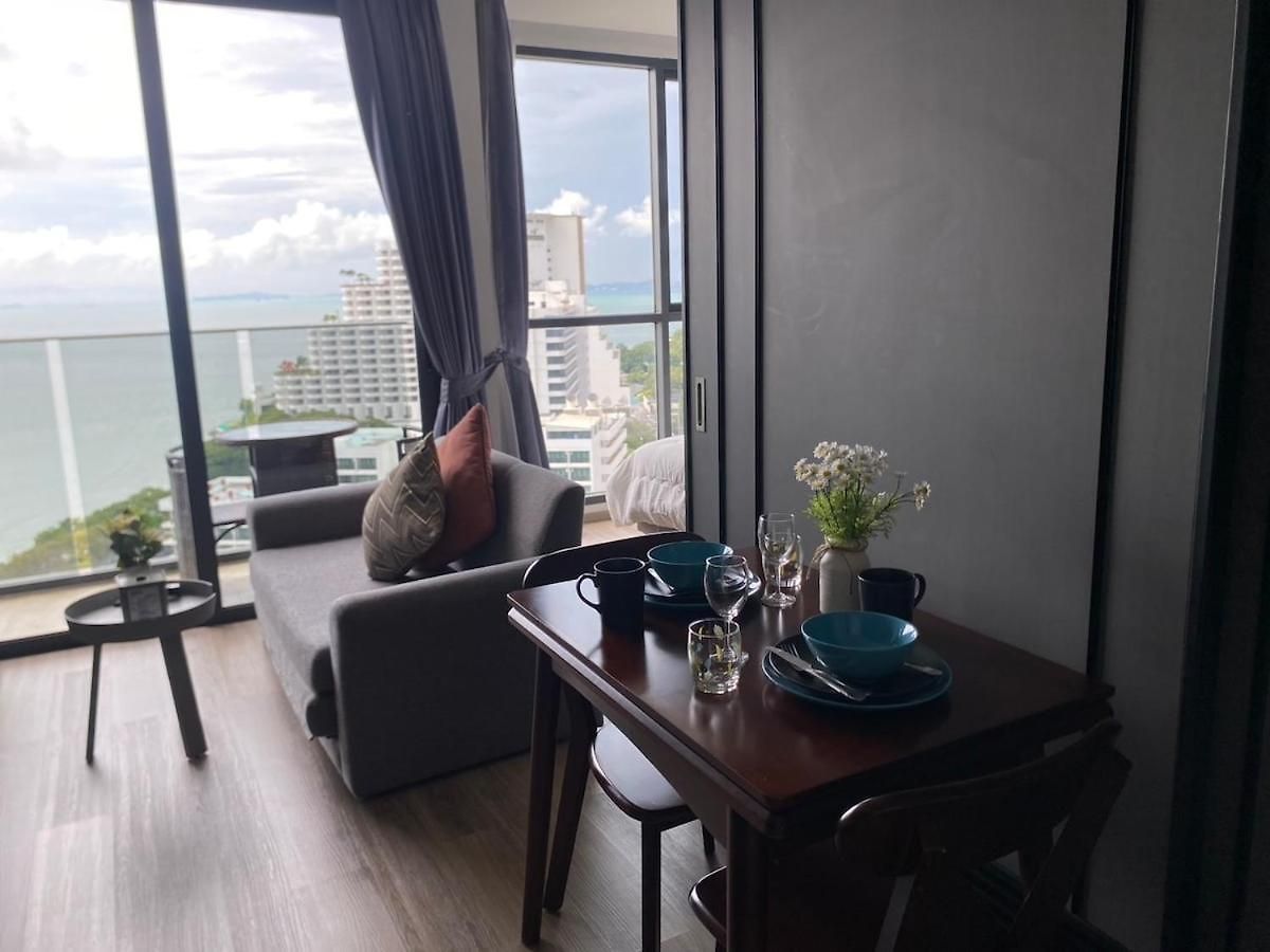 Sea View High Floor - Breathtaking Views อพาร์ทเม้น