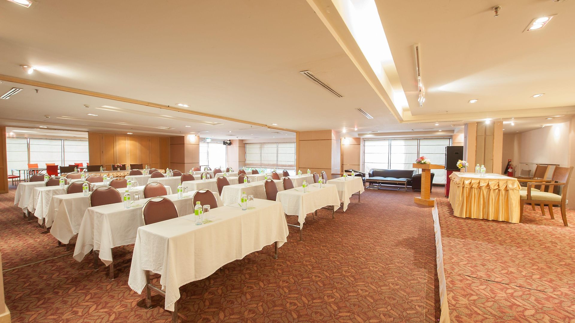 The Seasons โรงแรม Pattaya