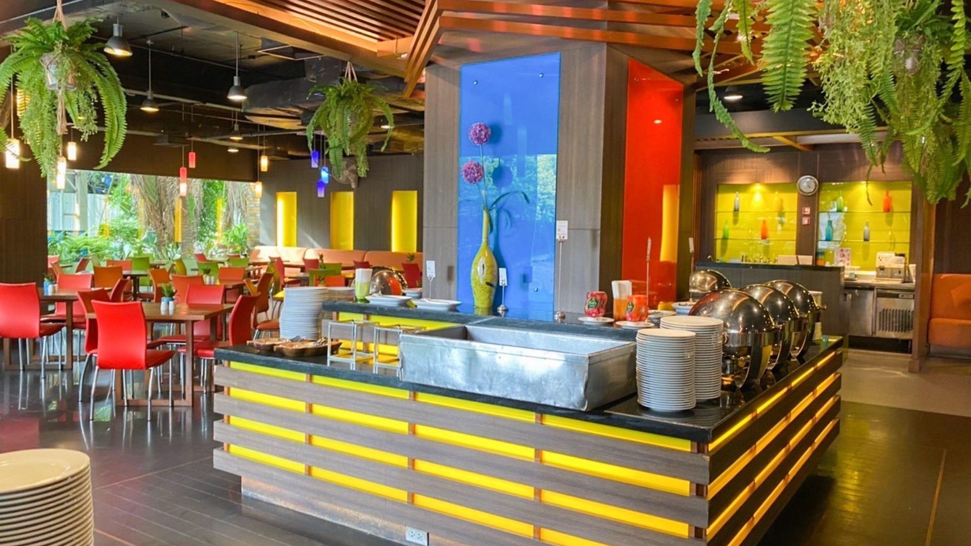 โรงแรม The Seasons