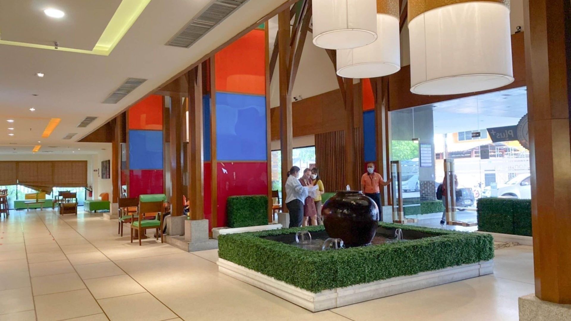 โรงแรม The Seasons Pattaya