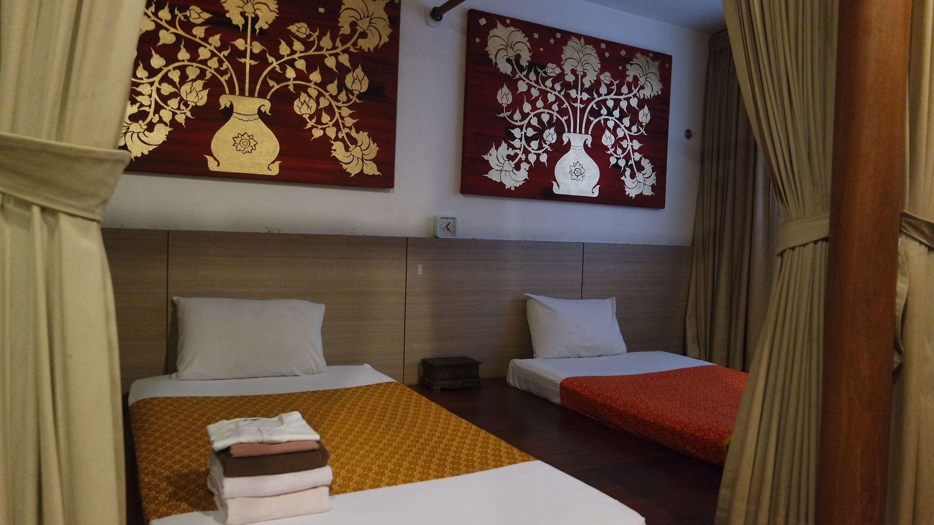 โรงแรม บาบูน่าบีชฟรอนท์ลิฟวิ่ง Pattaya