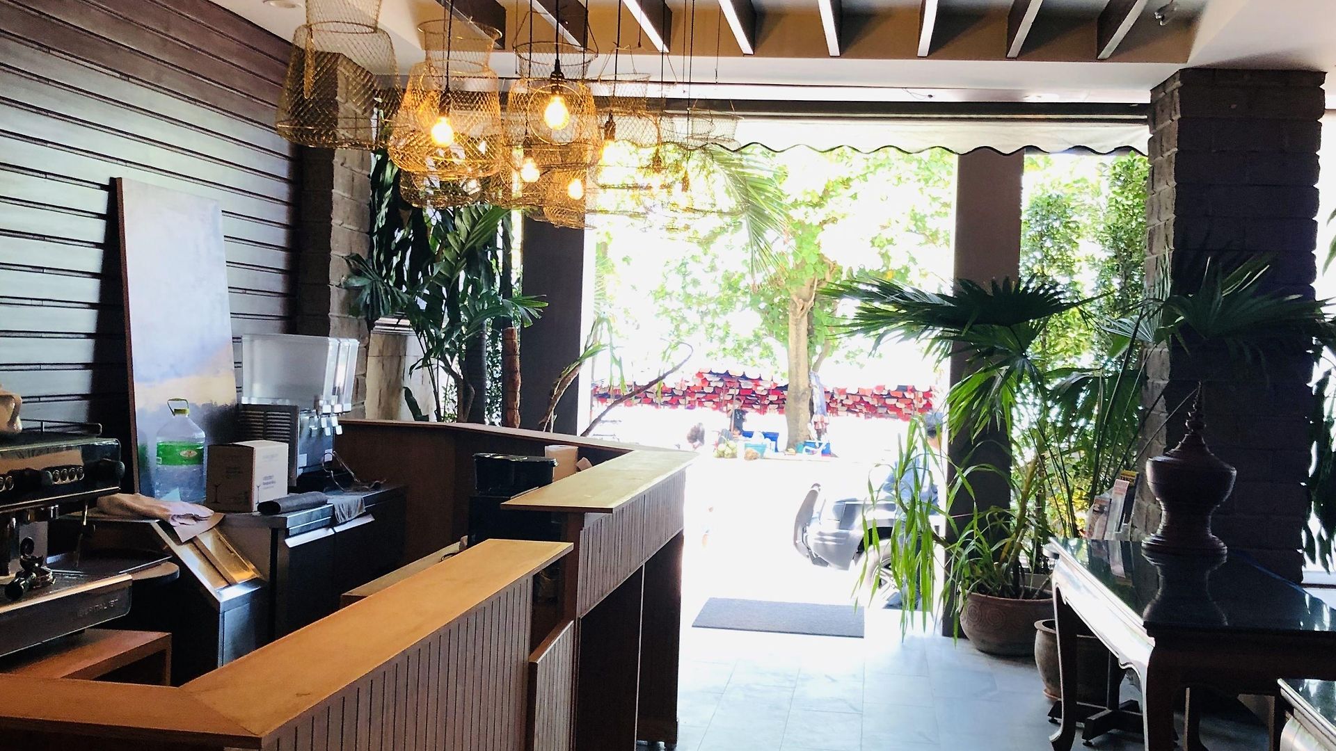 Quarter 09 โรงแรม