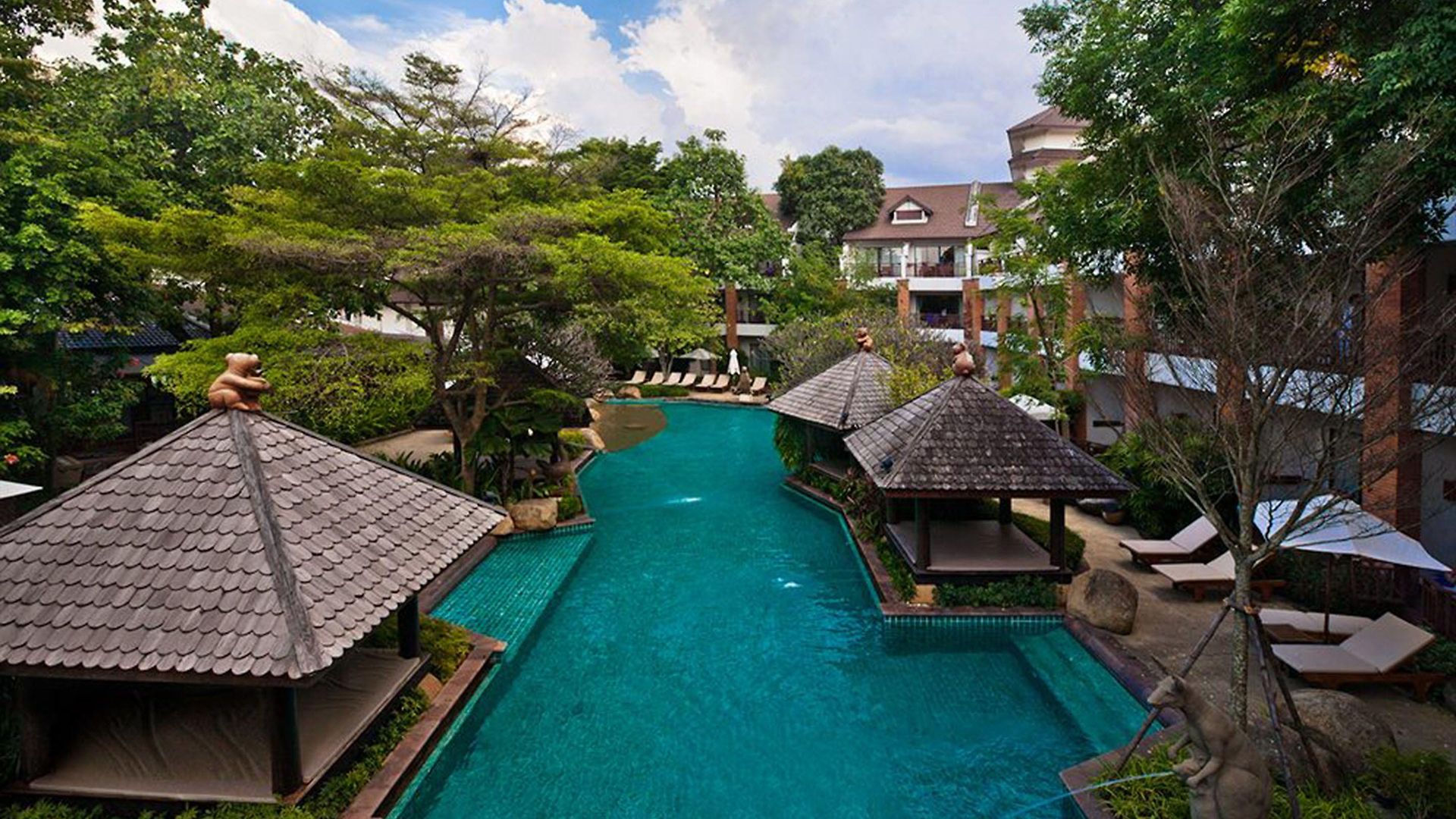 วู้ดแลนด์ โฮเต็ล แอนด์ Pattaya