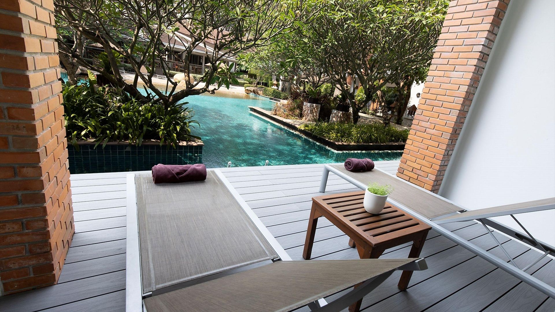รีสอร์ท วู้ดแลนด์ โฮเต็ล แอนด์ Pattaya
