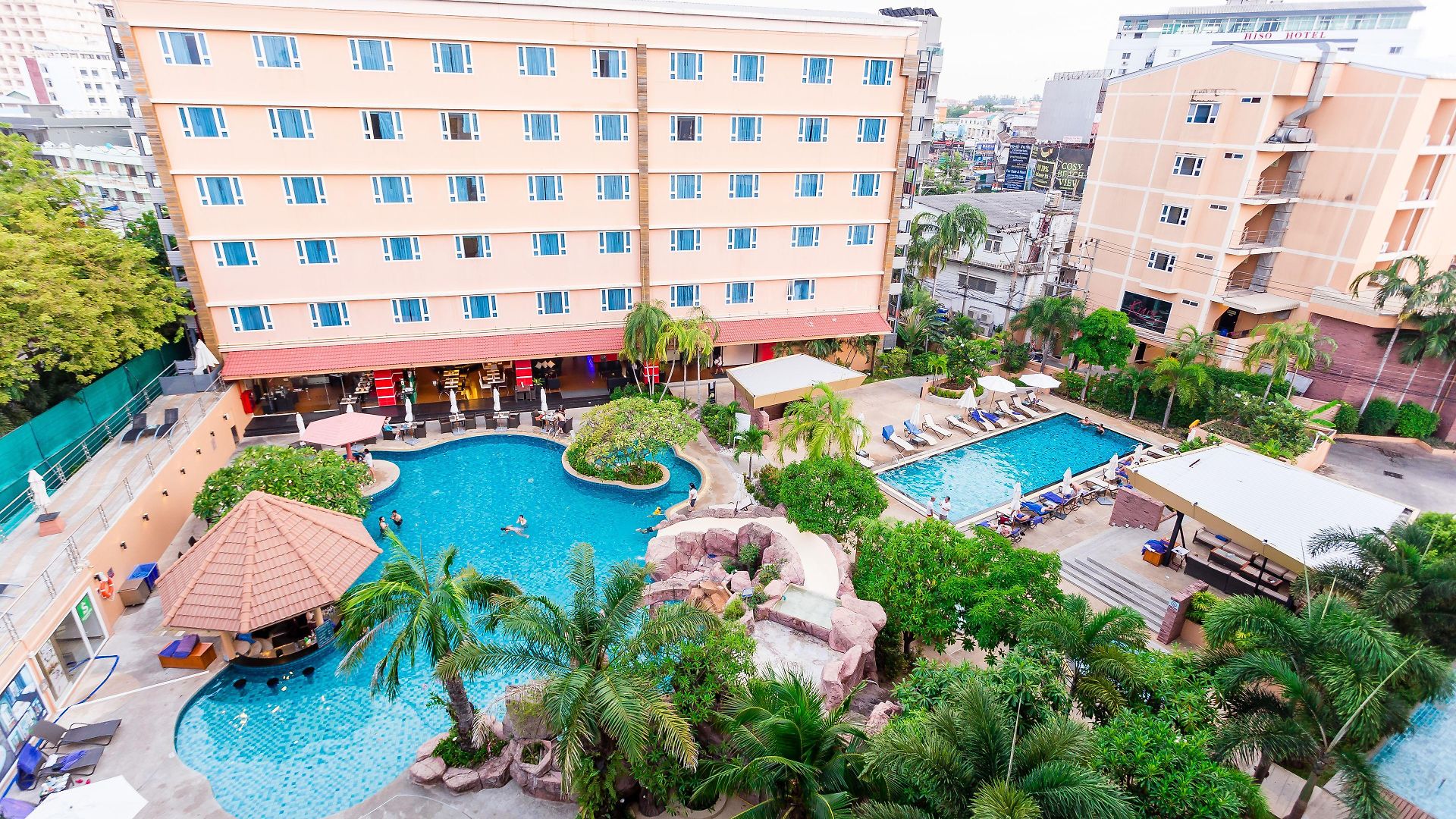โรงแรม โนวา แพล็ททินัม - Sha Extra
