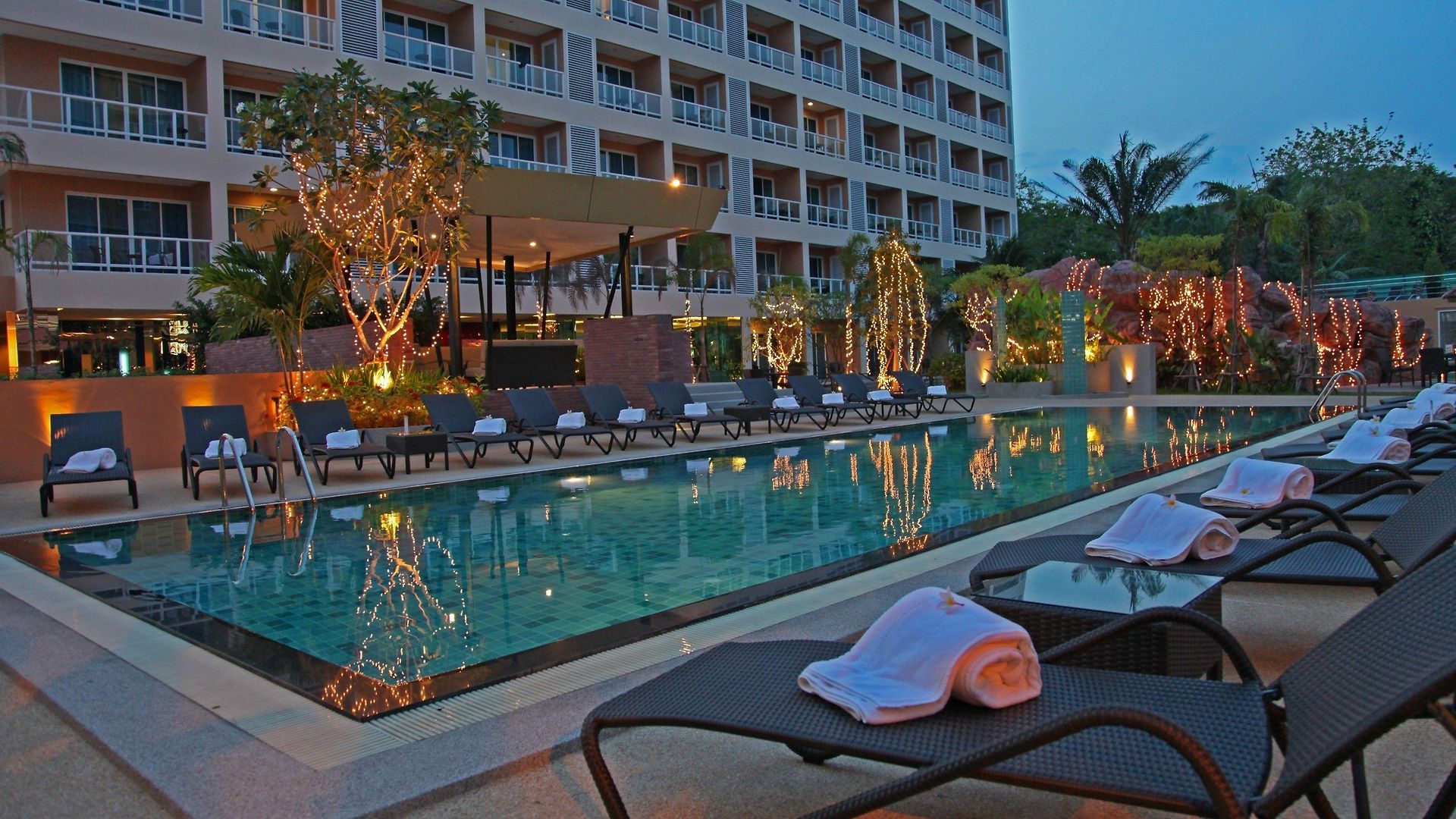 โนวา แพล็ททินัม - Sha Extra 4* Pattaya