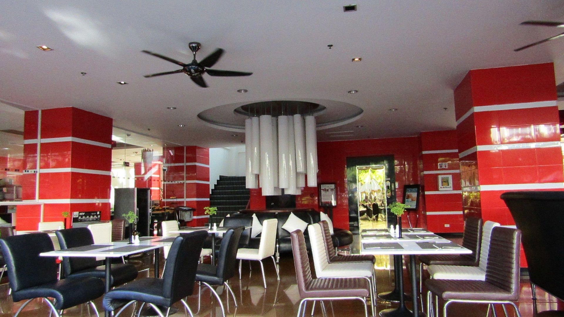 โรงแรม โนวา แพล็ททินัม - Sha Extra 4*
