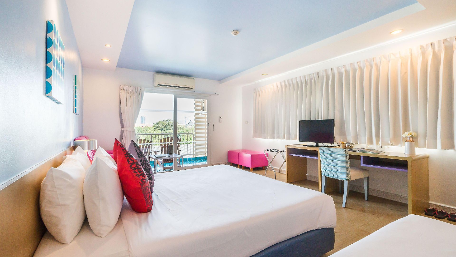 เบสเบลล่า พัทยา โรงแรม 4*