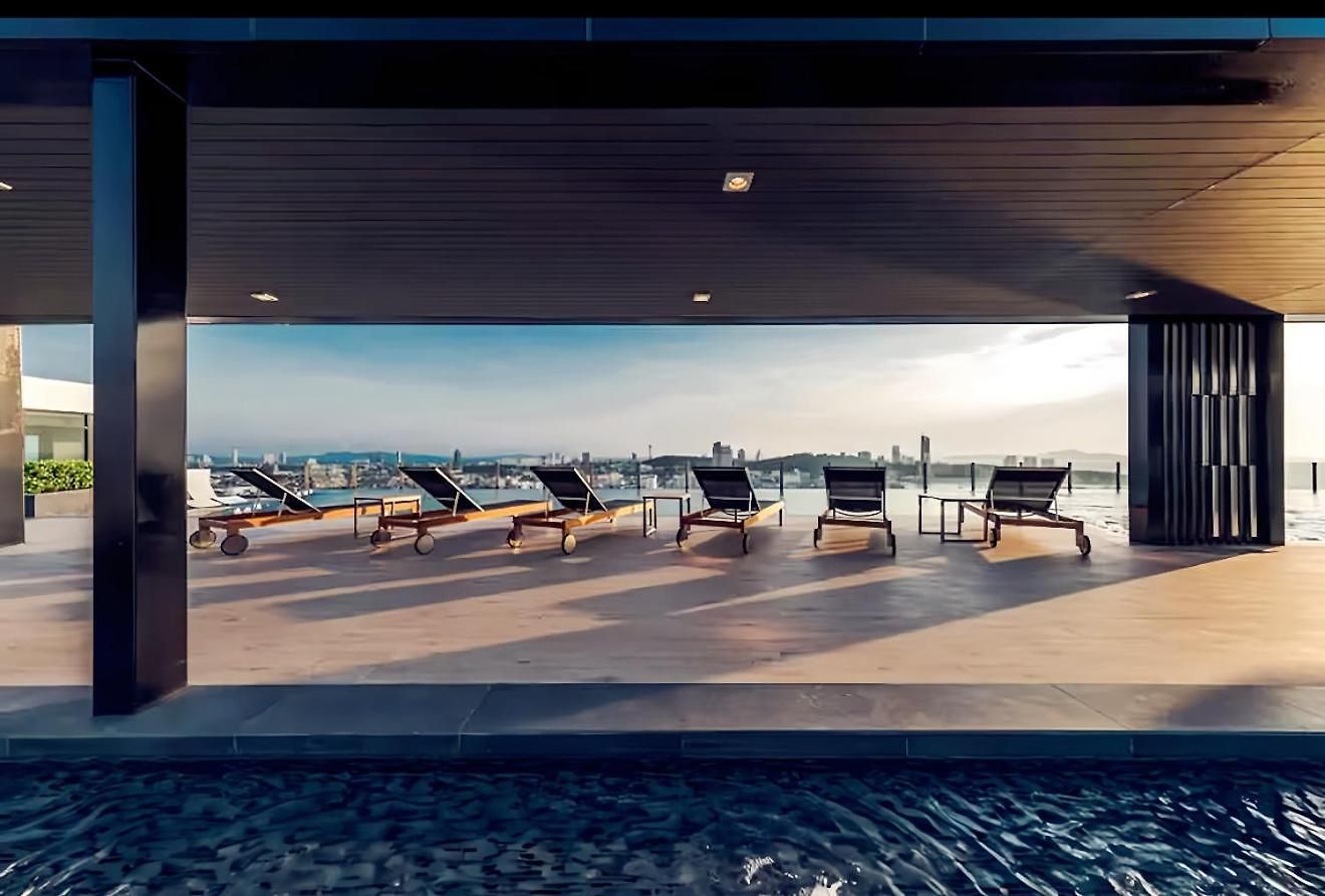 The Base Sea View อพาร์ทเม้น