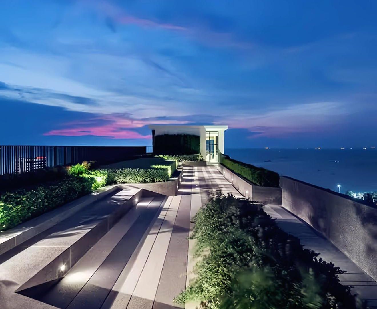 The Base Sea View อพาร์ทเม้น Pattaya