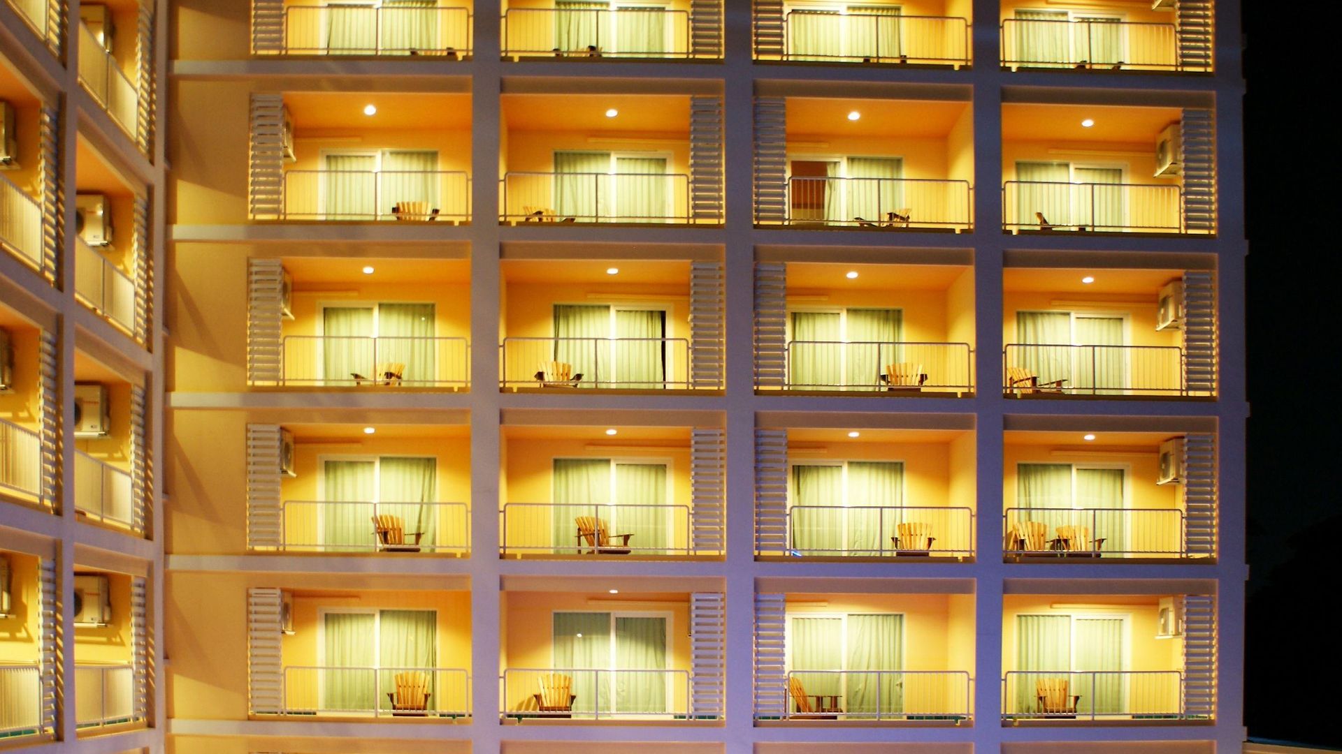 โรงแรม เบสเบลล่า พัทยา 4*