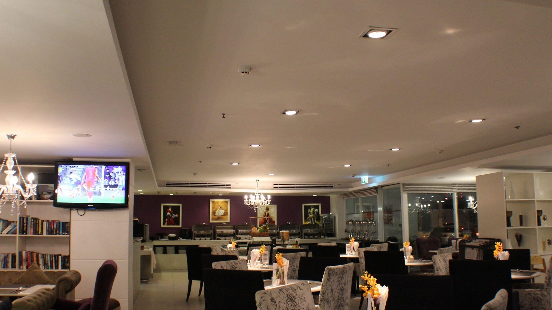 โรงแรม Nova By Compass Hospitality 4*