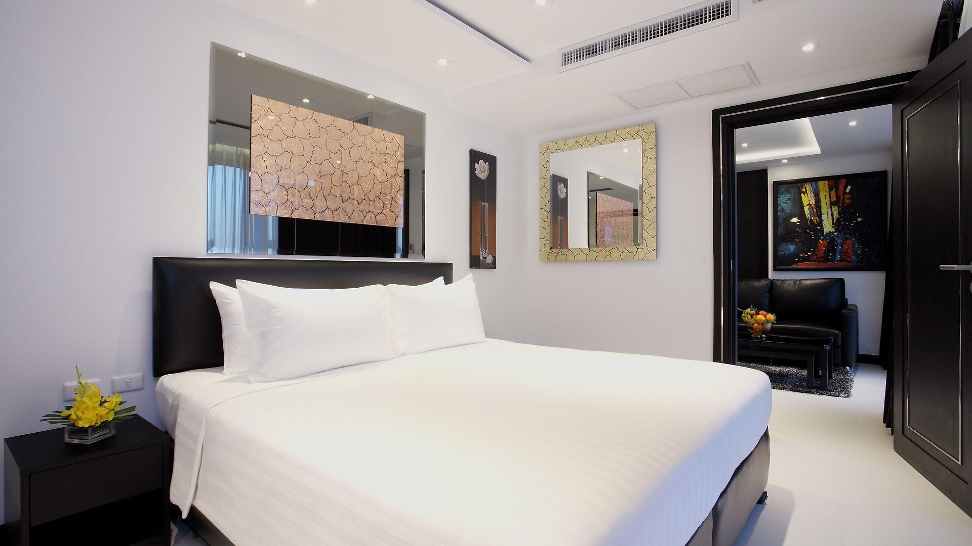 โรงแรม Nova By Compass Hospitality