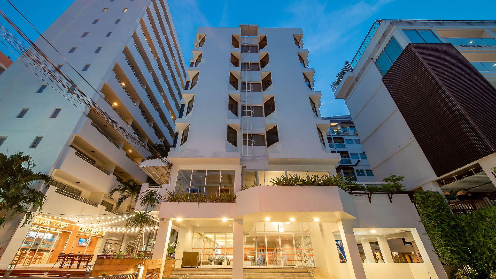 Sunshine & Residences Pattaya