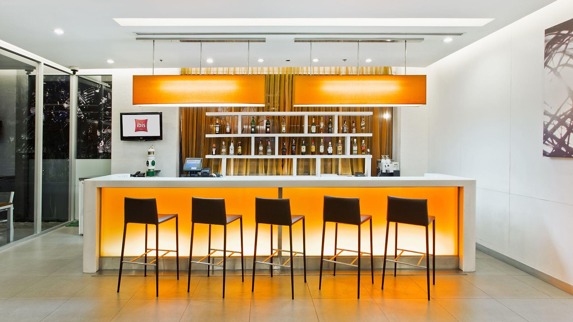 Ibis โรงแรม
